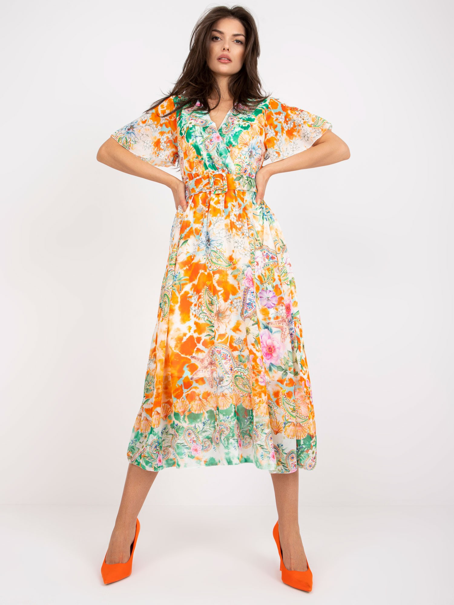 Oranžové ľahké midišaty s opaskom -DHJ-SK-15967-1.01P-orange Veľkosť: ONE SIZE