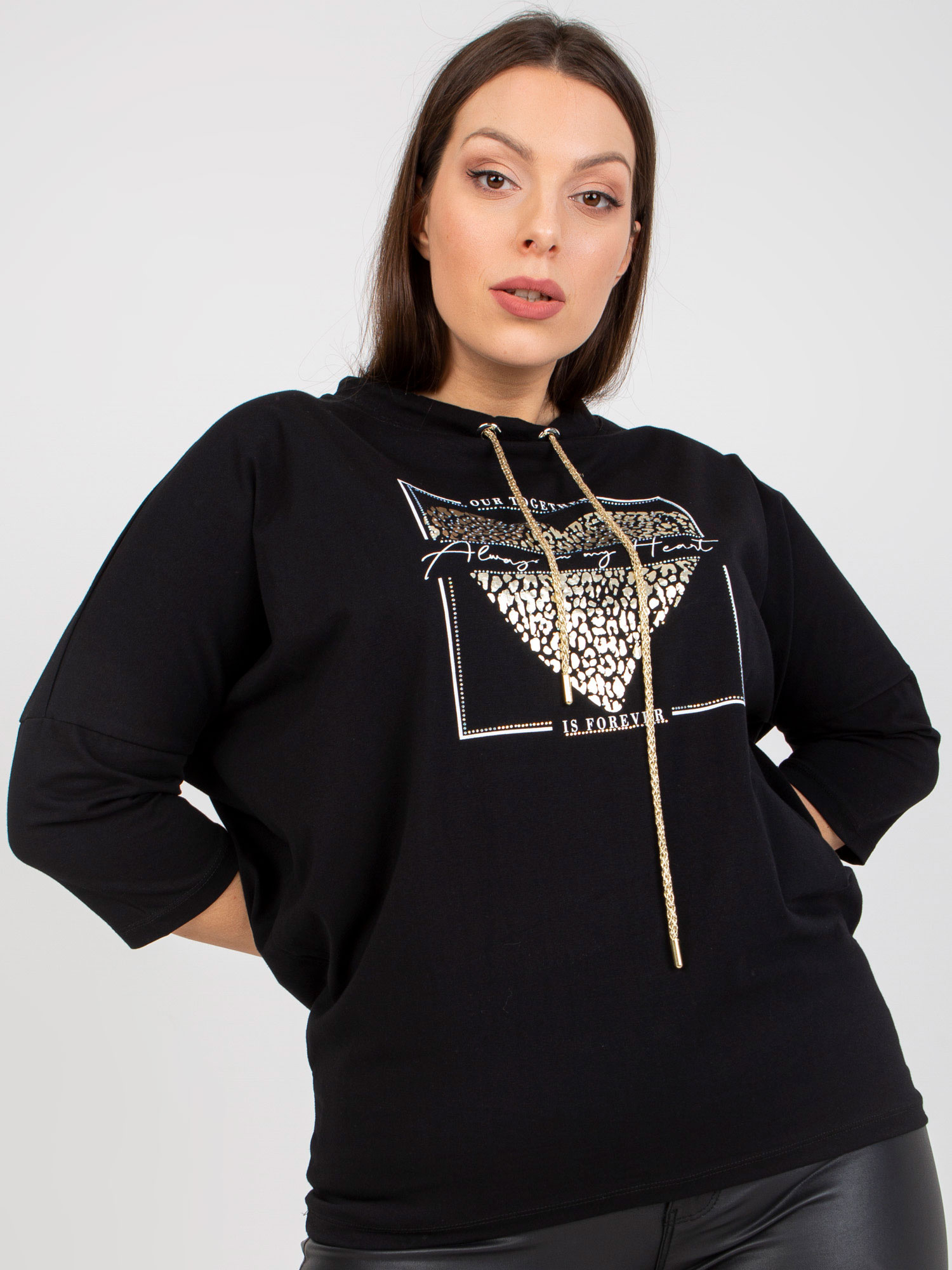 Čierna ležérna blúzka RV-BZ-7485.13P-black Veľkosť: ONE SIZE
