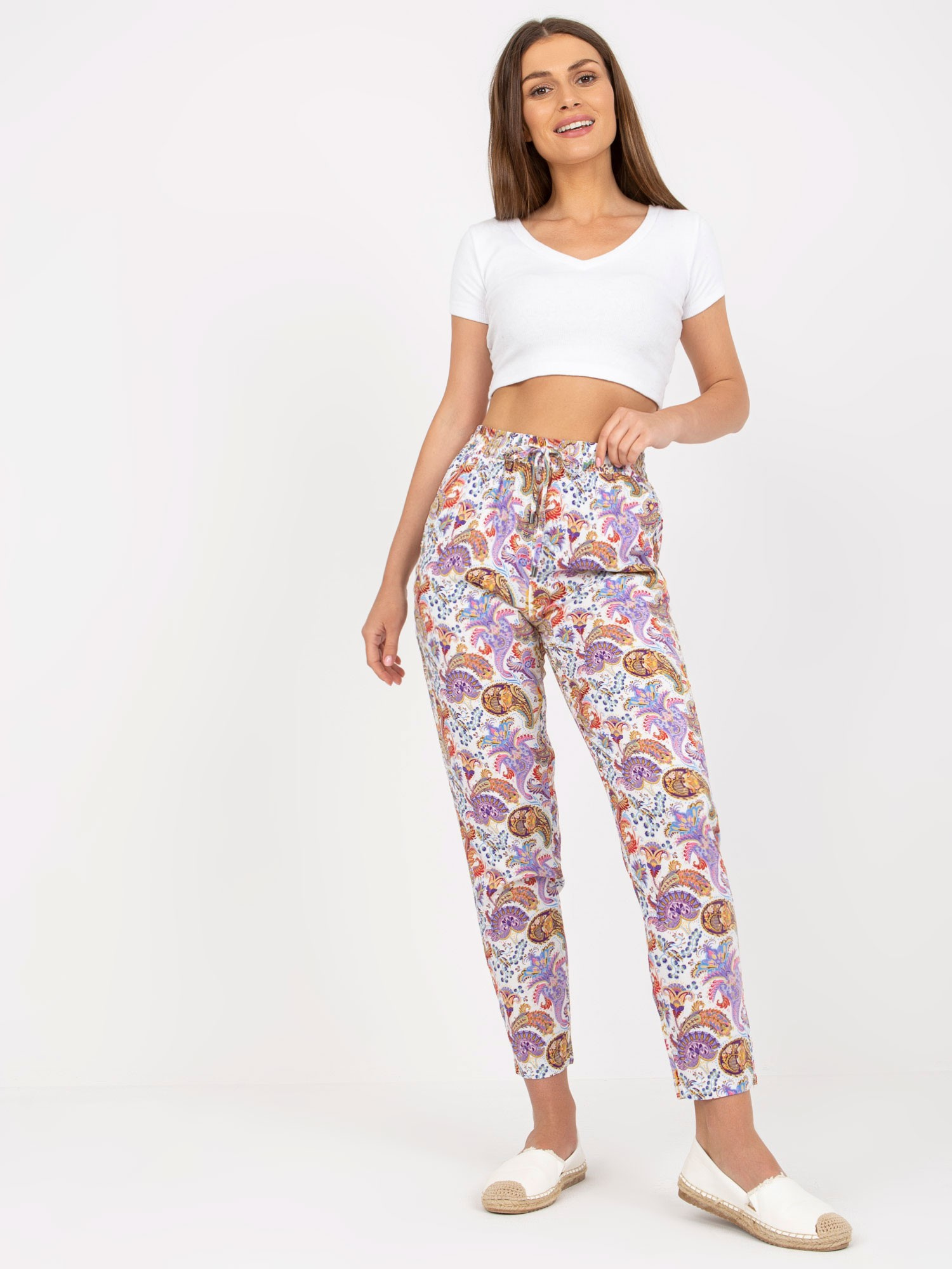 Farebné vzorované letné nohavice D73771M61869M-light purple Veľkosť: M