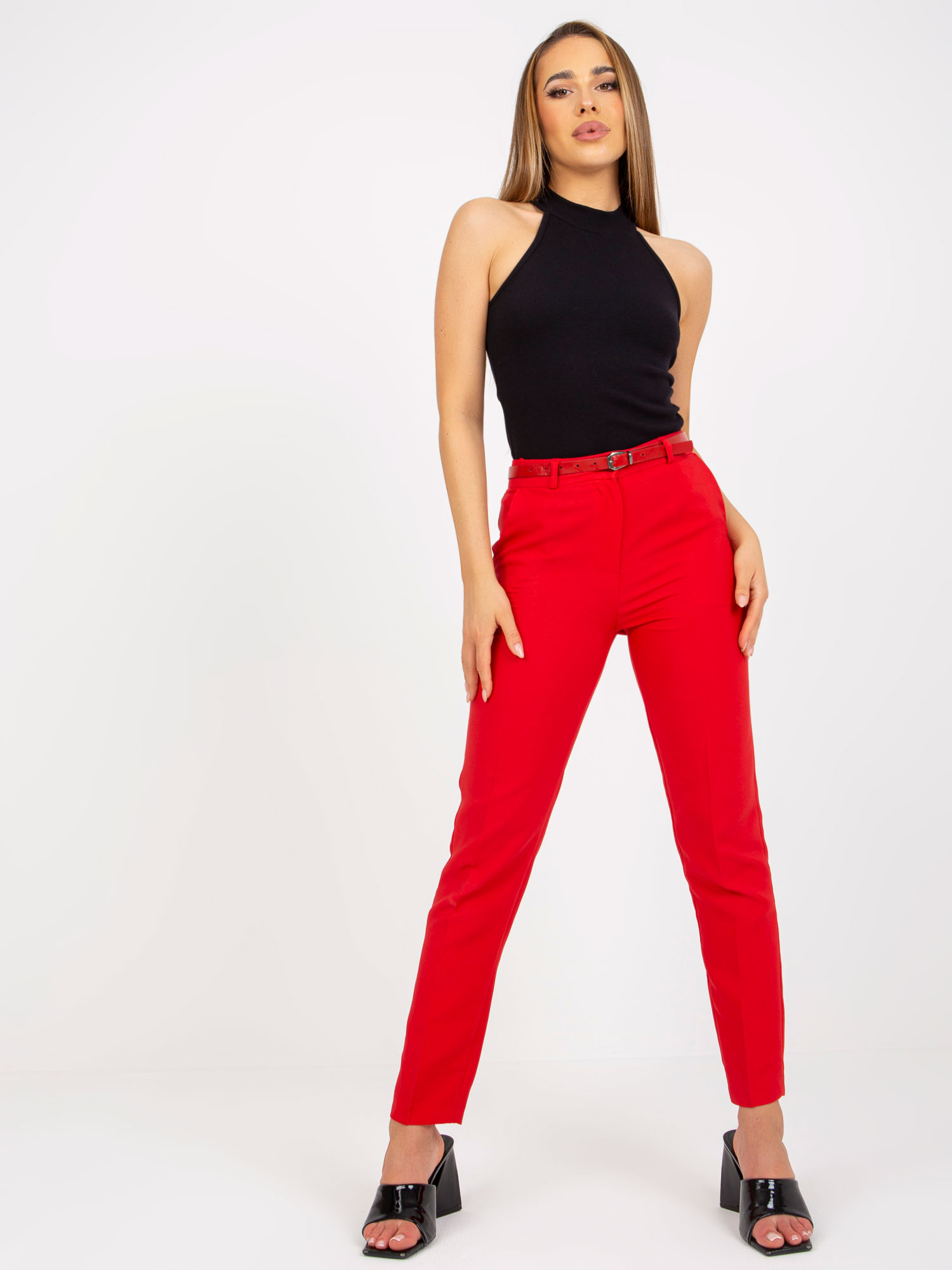 Červené elegantné nohavice s opaskom -BR-SP-102.57-red Veľkosť: 34