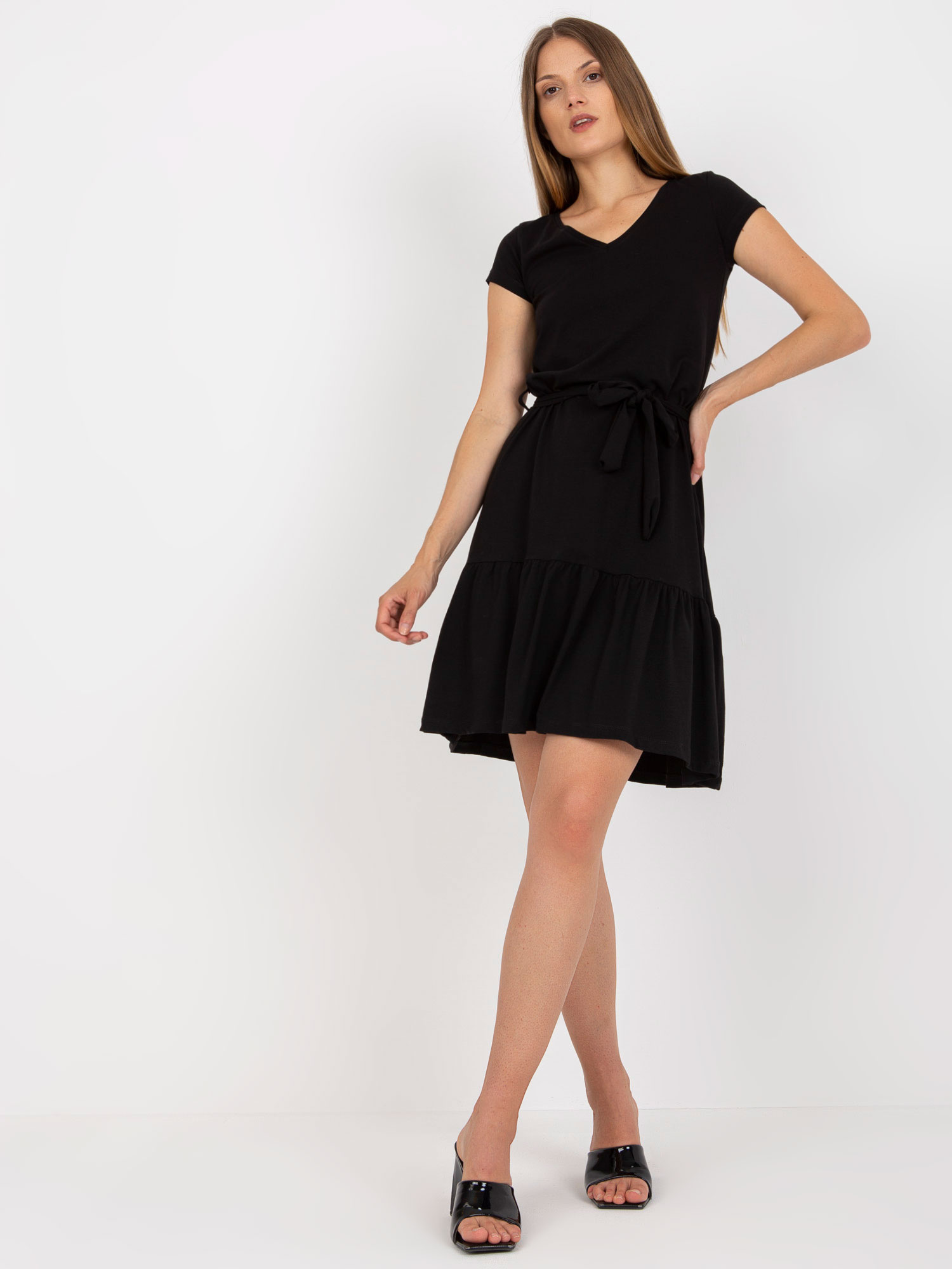 Čierne šaty s viazaním v páse -RV-SK-8048.21P-black Veľkosť: S