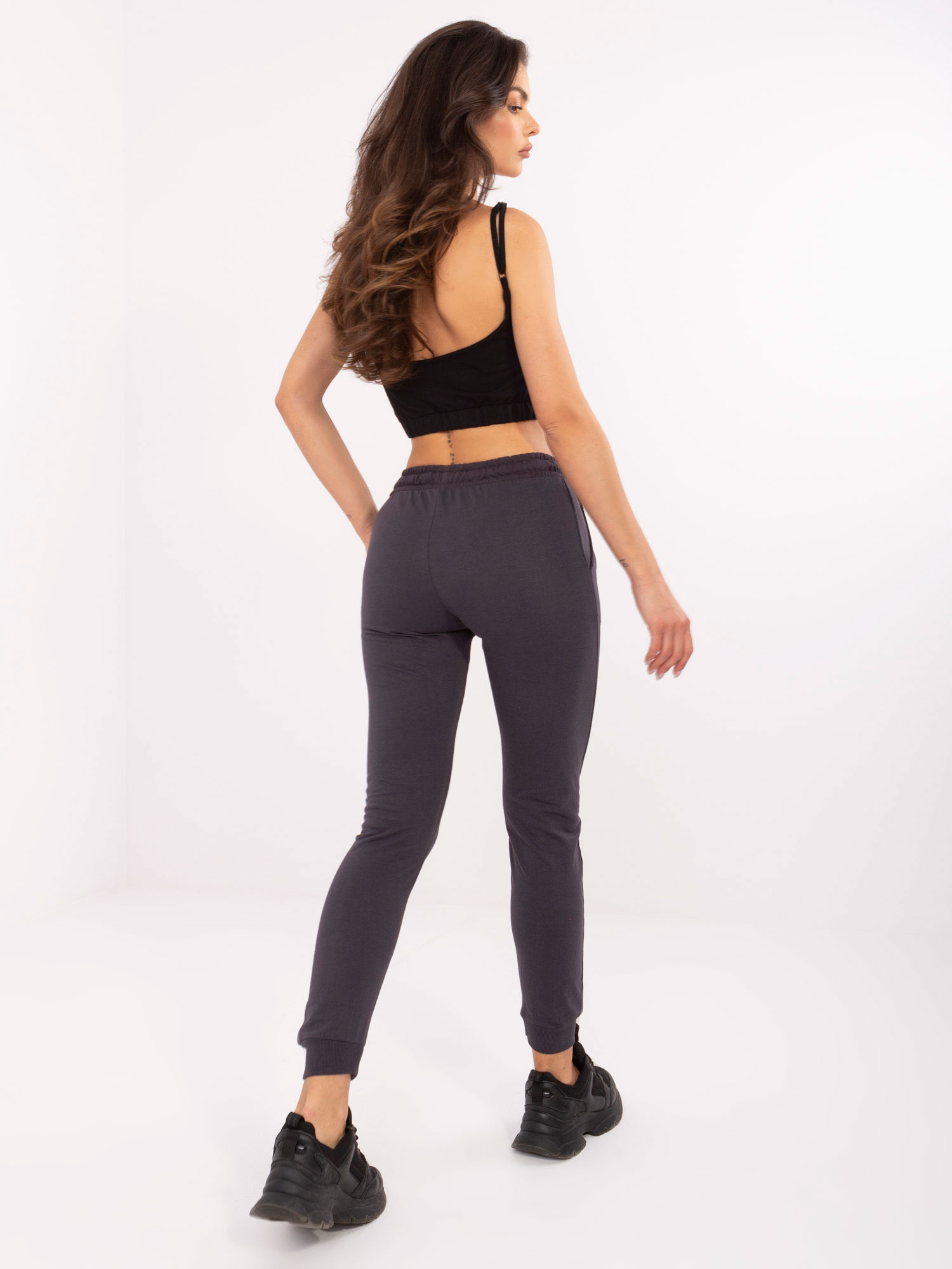 Tmavosivé štýlové tepláky B-006.93-dark grey Veľkosť: L