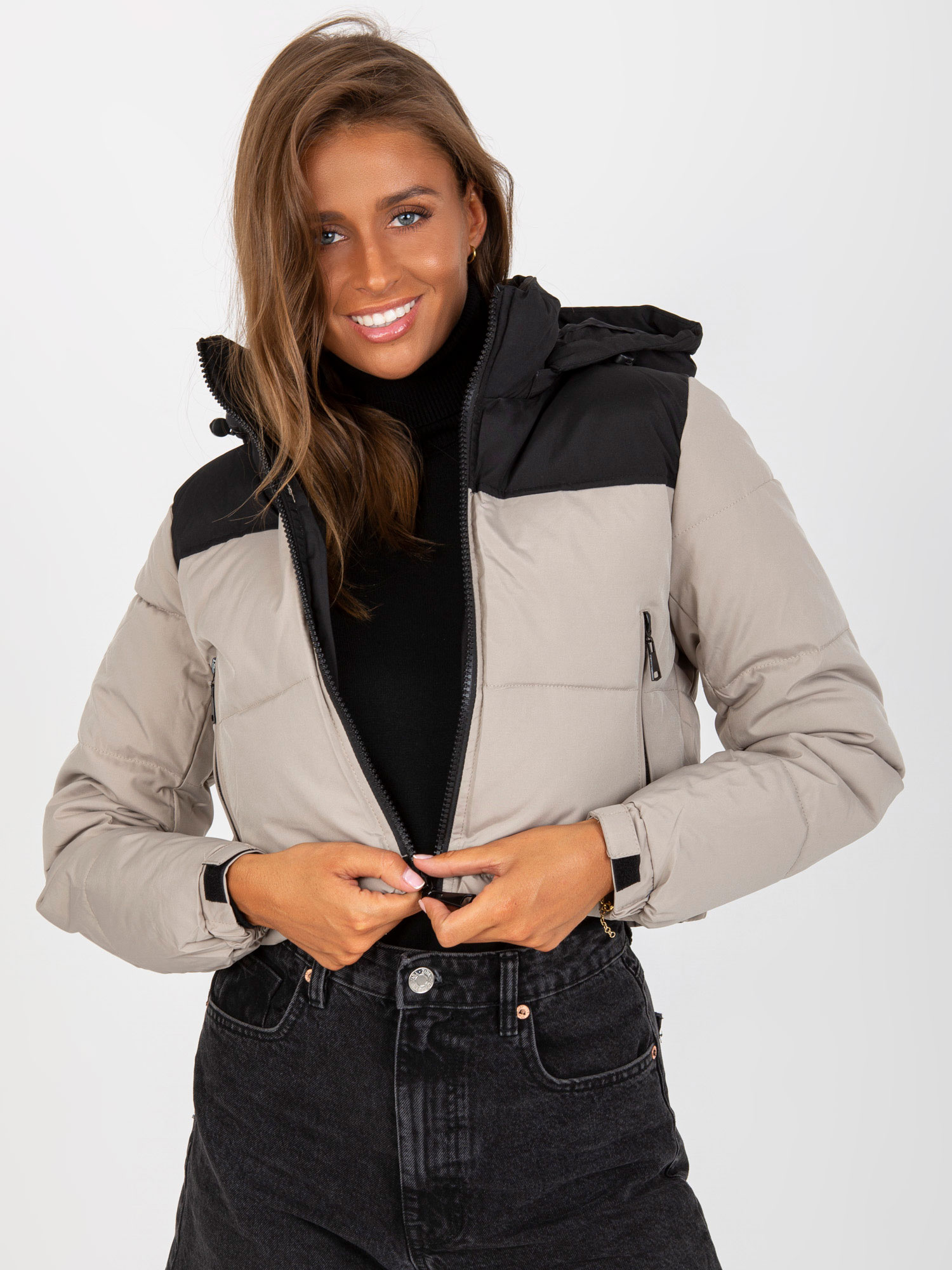 Čierno-béžová skrátená crop bunda -NM-KR-D2-3825.77P-black-beige Veľkosť: 2XL