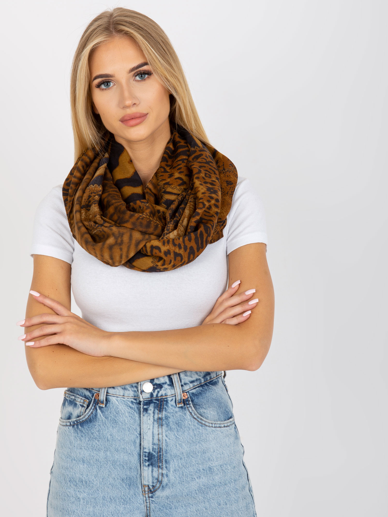 Hnedá šatka so zvieracím vzorom AT-KM-S-6162-camel Veľkosť: ONE SIZE