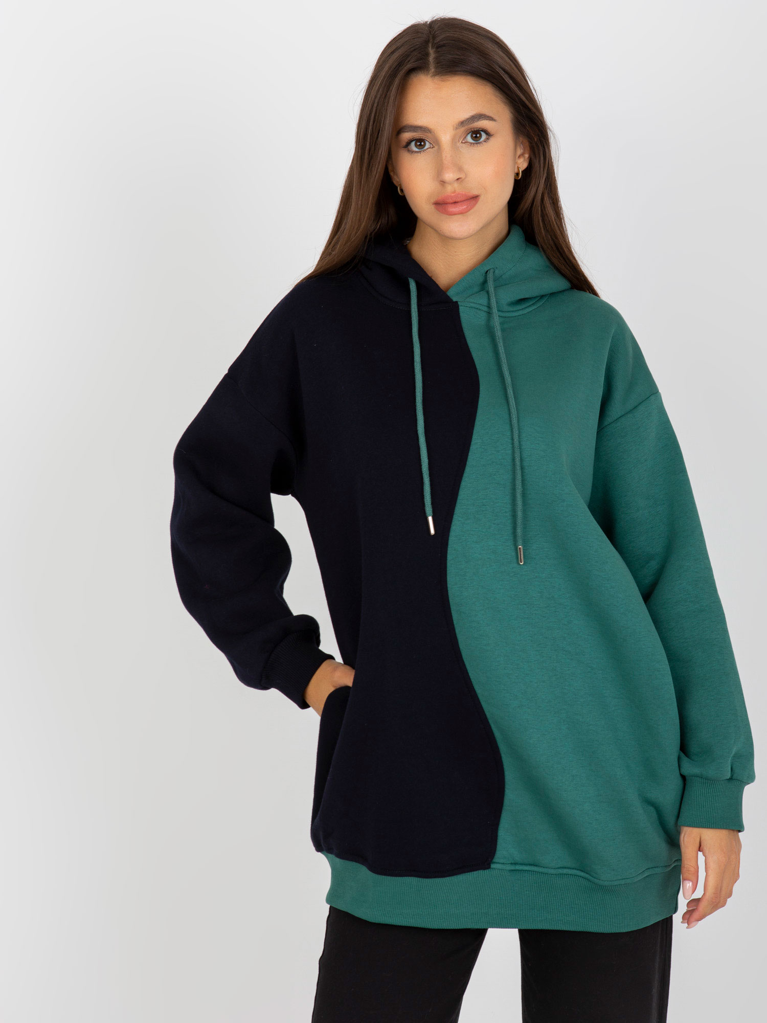 ZELENO-ČIERNA MIKINA S KAPUCŇOU -RV-BL-8233.32X-BLACK-GREEN Veľkosť: L/XL