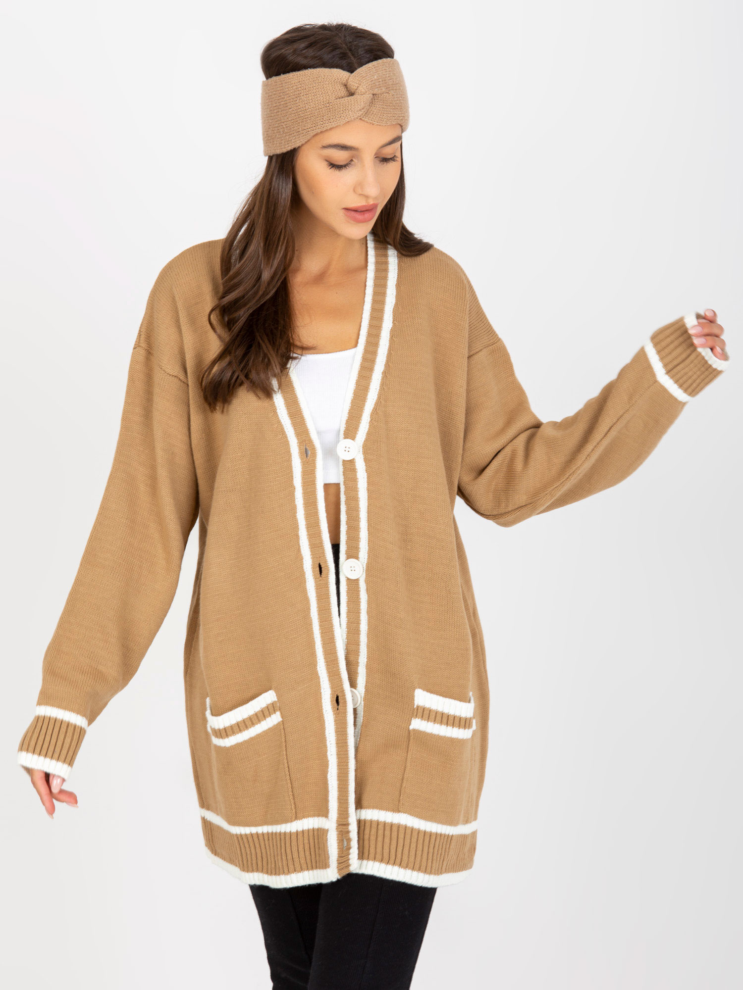 Béžový dlhý sveter s gombíkmi a lemovaním LC-SW-0333.06X-beige Veľkosť: ONE SIZE