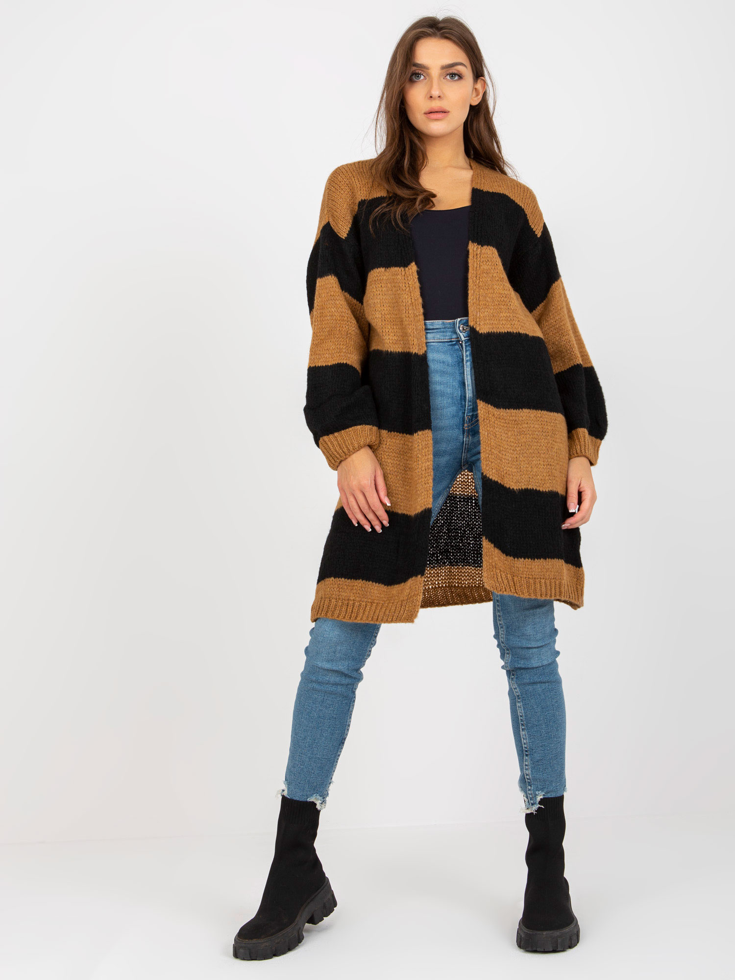 Dlhší voľný pletený kardigan - hnedá-čierna TW-SW-BI-M3022.29X-brown-black Veľkosť: ONE SIZE