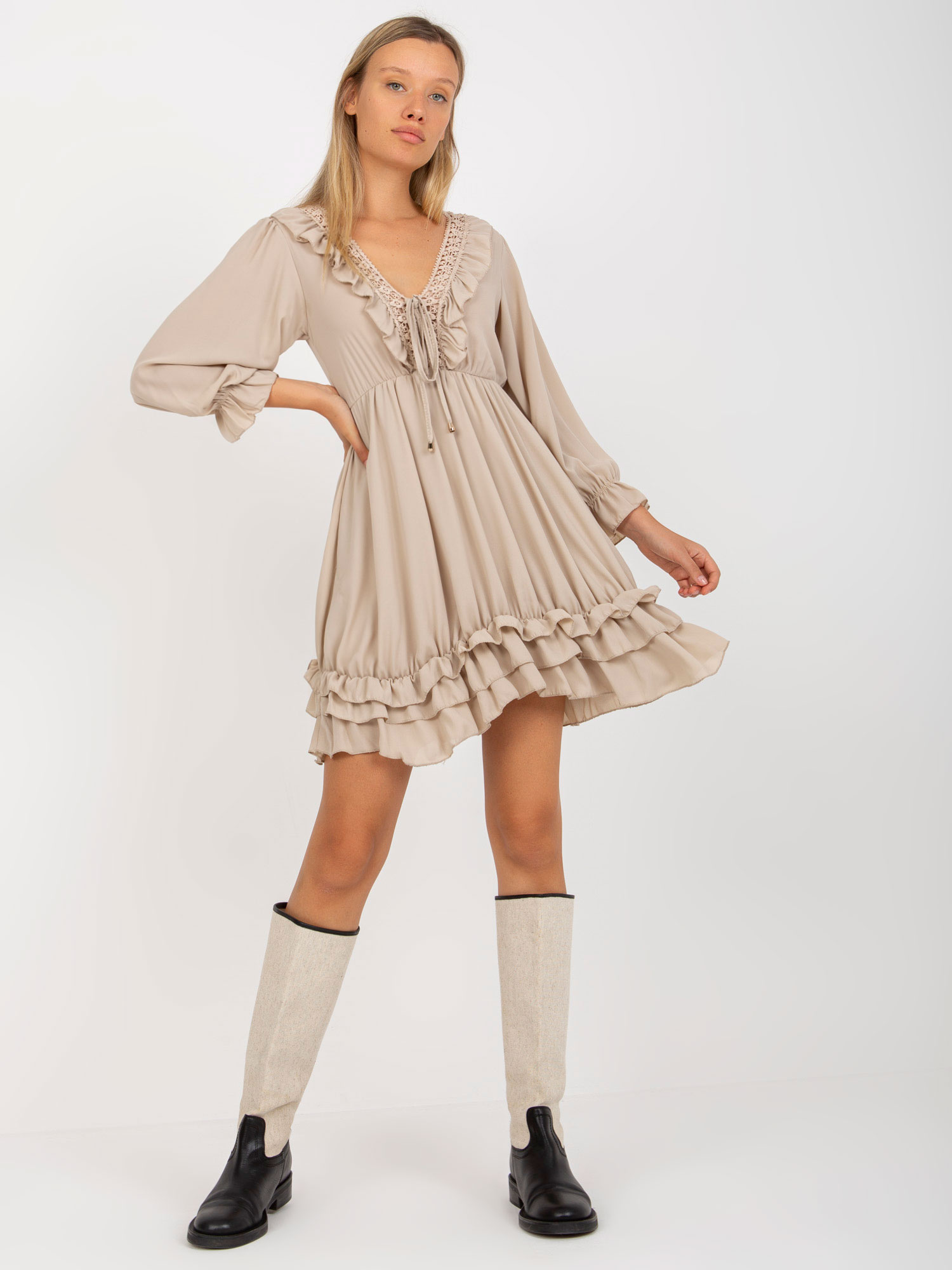 Béžové minišaty s volánom v boho štýle -TW-SK-BI-0761-1.73P-beige Veľkosť: XL