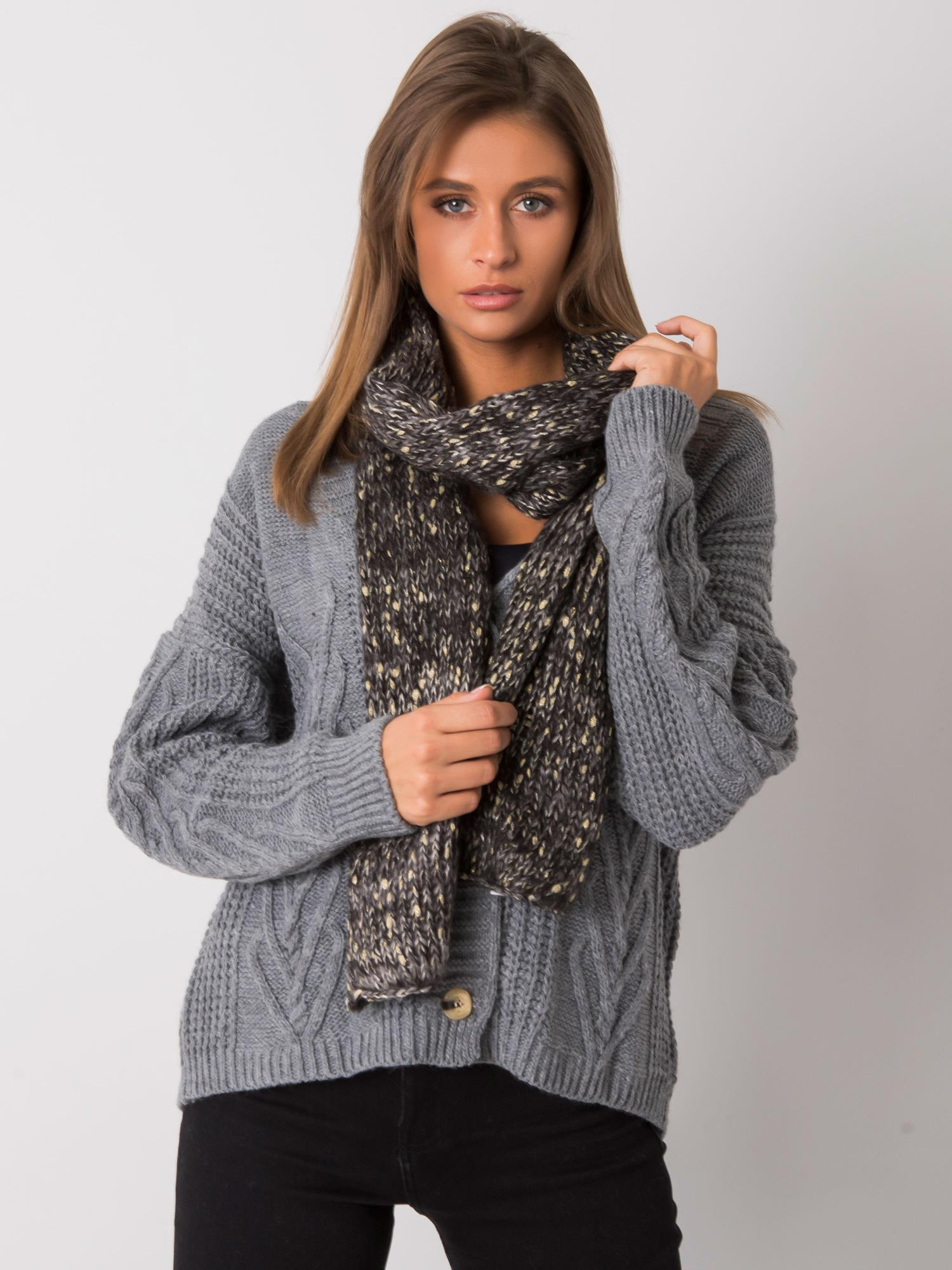 Čierny šál so zlatou niťou AT-SZ-RH-1407.23X-black Veľkosť: ONE SIZE