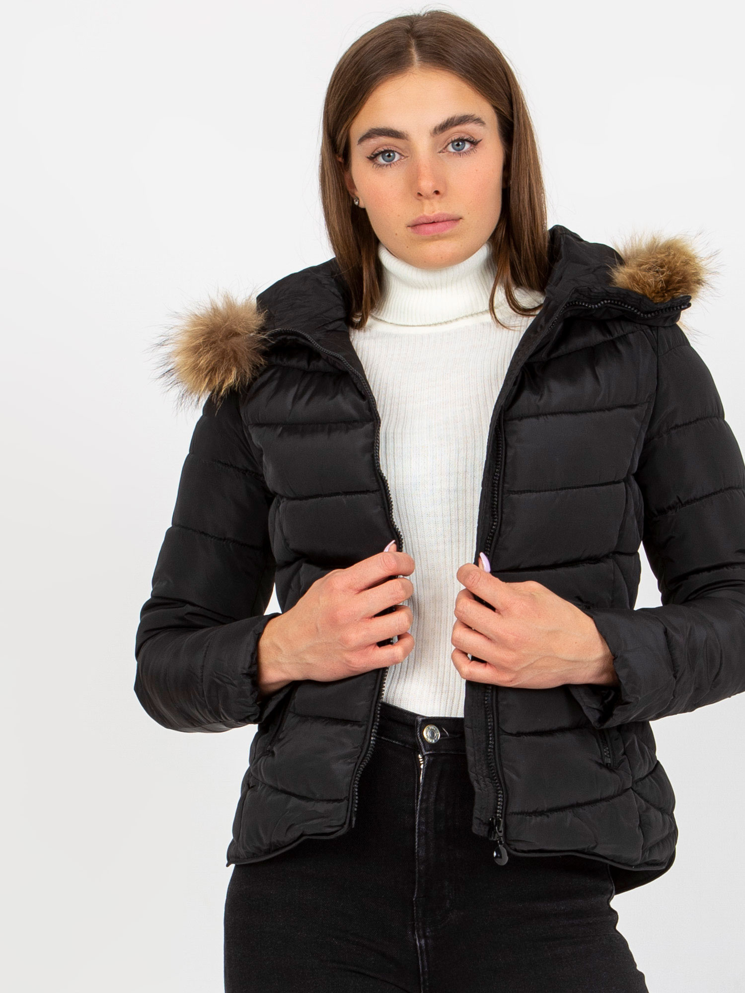Čierna krátka prešívaná bunda -NM-KR-P22-6627.13P-black Veľkosť: S
