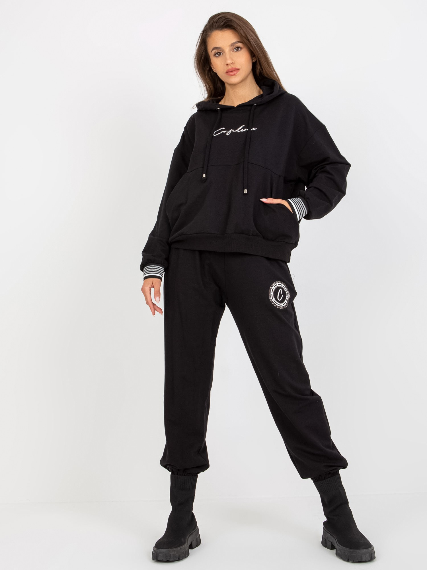 Čierna tepláková súprava s kapucňou -RV-KMPL-8284.37P-black Veľkosť: S/M