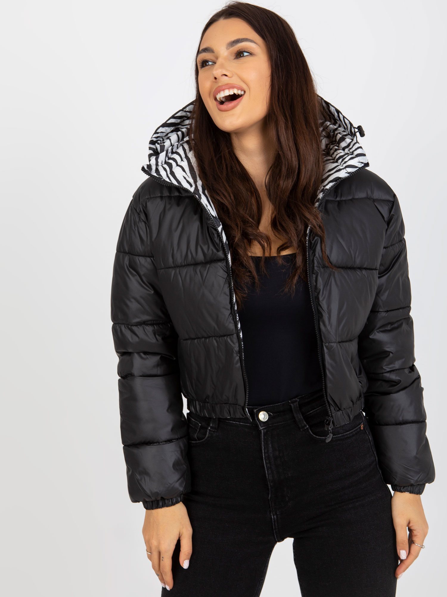 Čierna obojstranná crop bunda NM-KR-P22-6670.90-black Veľkosť: L