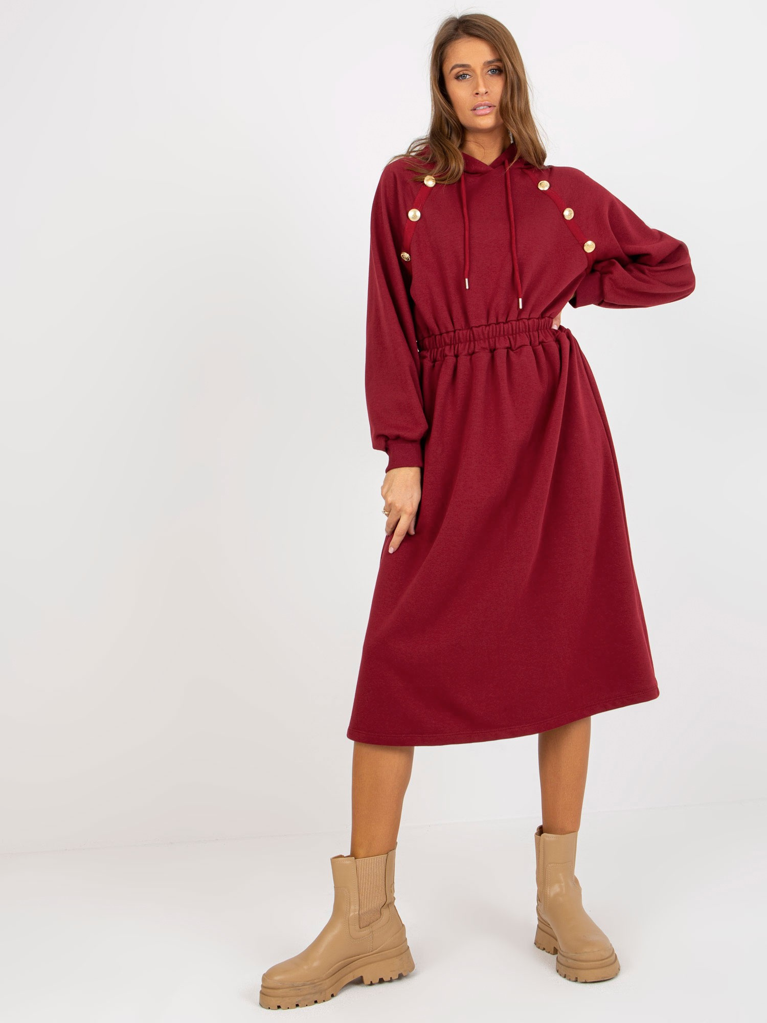 Vínové dlhšie mikinové šaty s kapucňou RV-SK-8336.12P-bordo Veľkosť: ONE SIZE