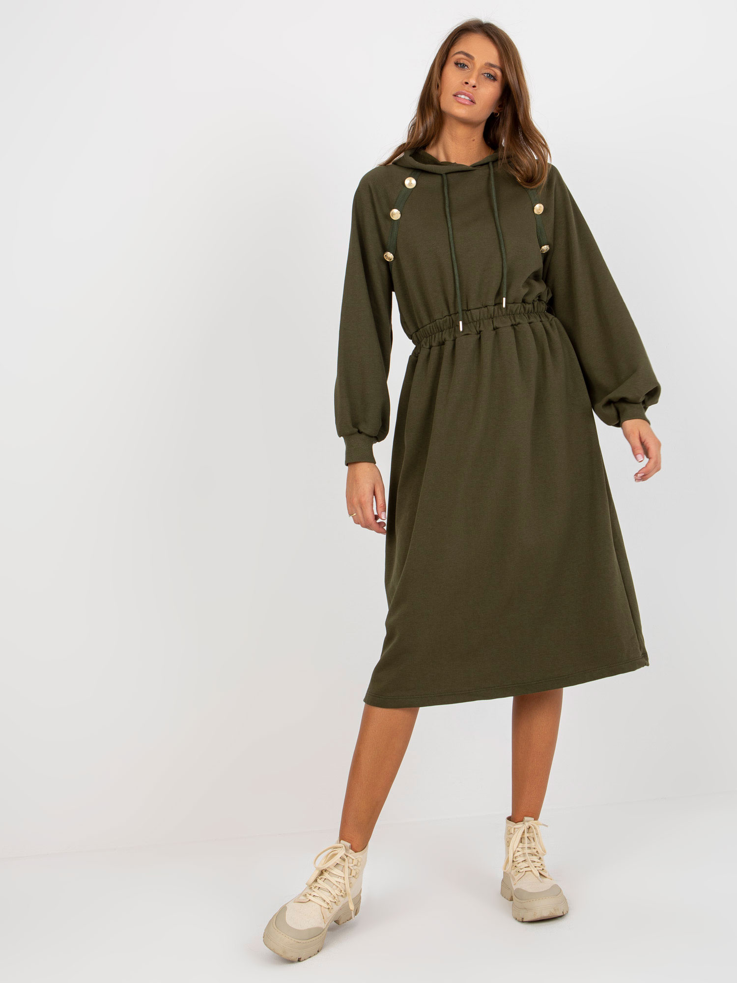 Khaki dlhšie mikinové šaty s kapucňou RV-SK-8336.12P-khaki Veľkosť: ONE SIZE
