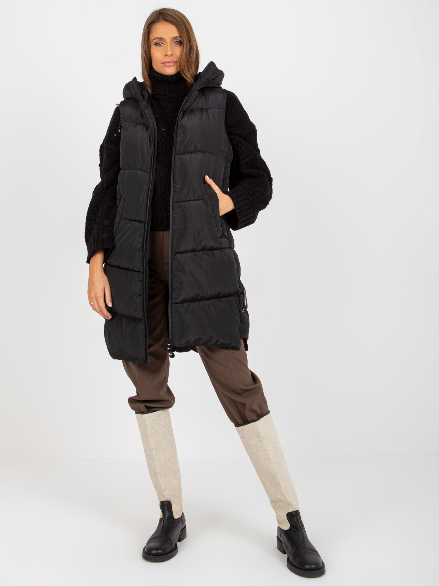 Čierna dlhšia prešívaná vesta NM-KZ-P22-6608.98P-black Veľkosť: S