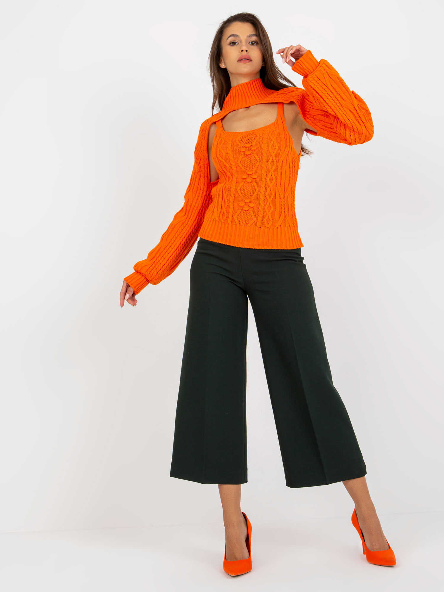 Oranžový dámsky pletený set s rolákom EM-KMPL-1078-01.59P-orange Veľkosť: ONE SIZE