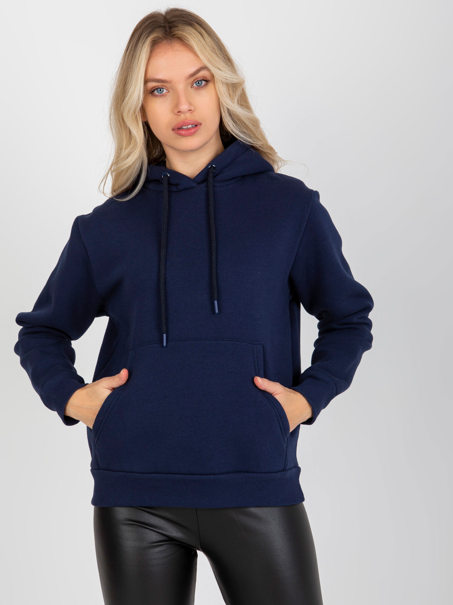 TMAVOMODRÁ DÁMSKA MIKINA S KAPUCŇOU CT-BL-F-621124.98P-DARK BLUE Veľkosť: S/M