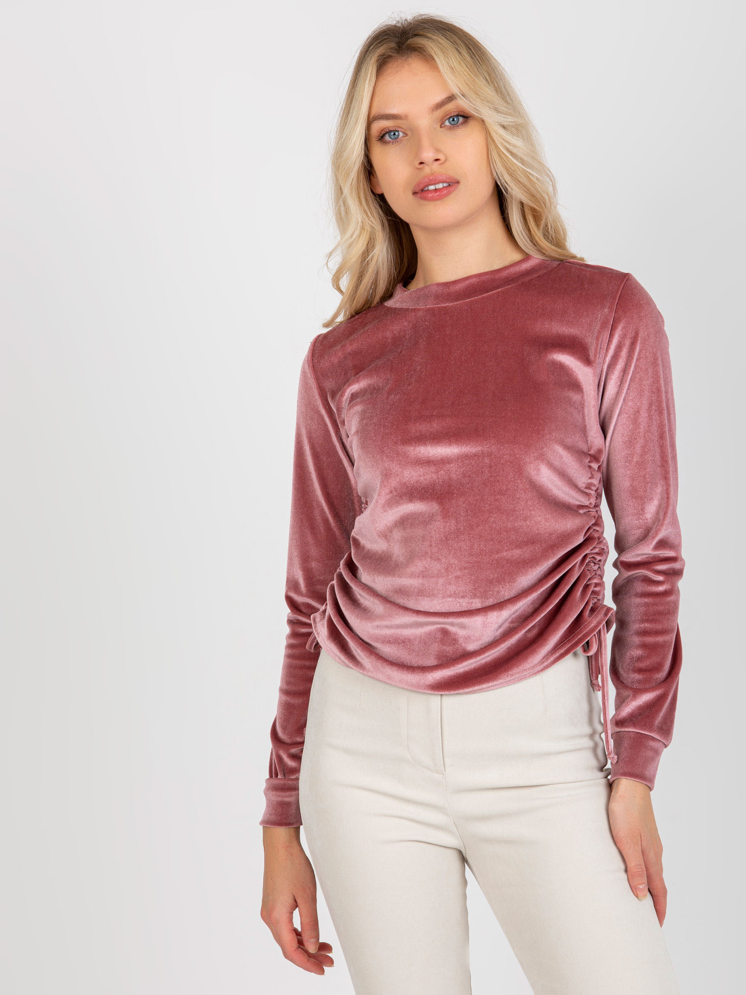 Svetloružová dámska zamatová blúzka LK-BZ-509033.36P-light pink Veľkosť: L/XL