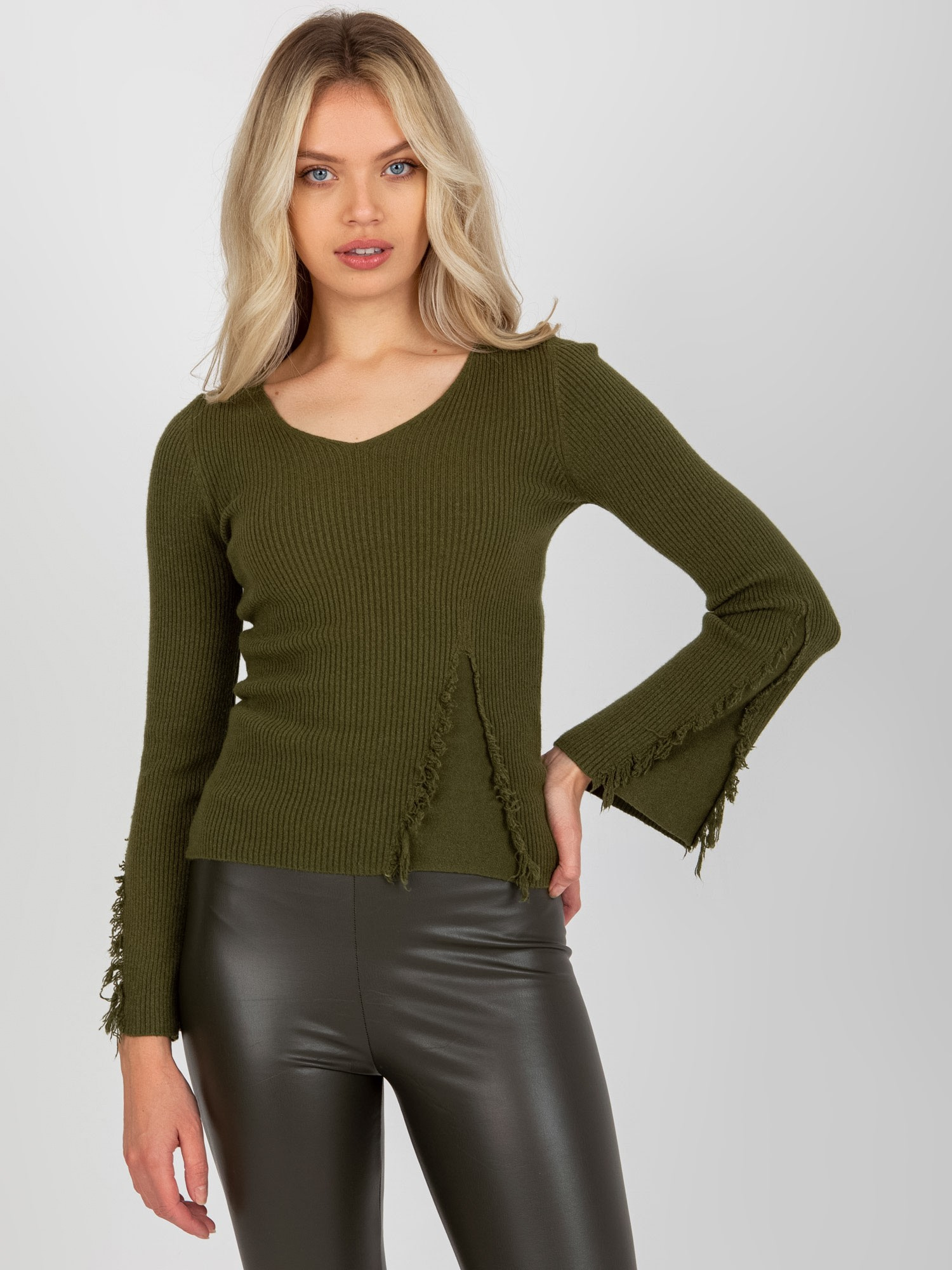 Khaki sveter s rozšírenými rukávmi VI-SW-20260.91P-khaki Veľkosť: ONE SIZE
