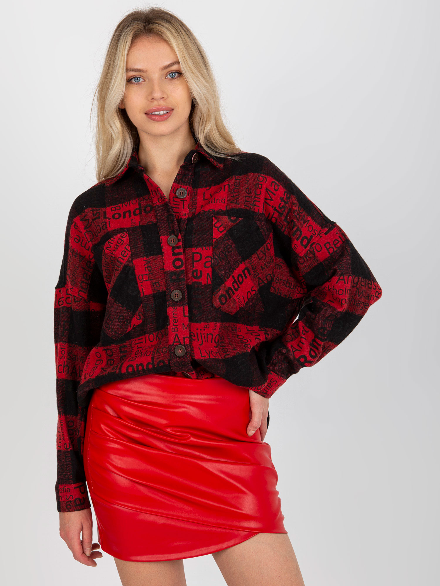 Čierno-červená kockovaná košeľa s nápismi DN-KS-3990.95P-black-red Veľkosť: M
