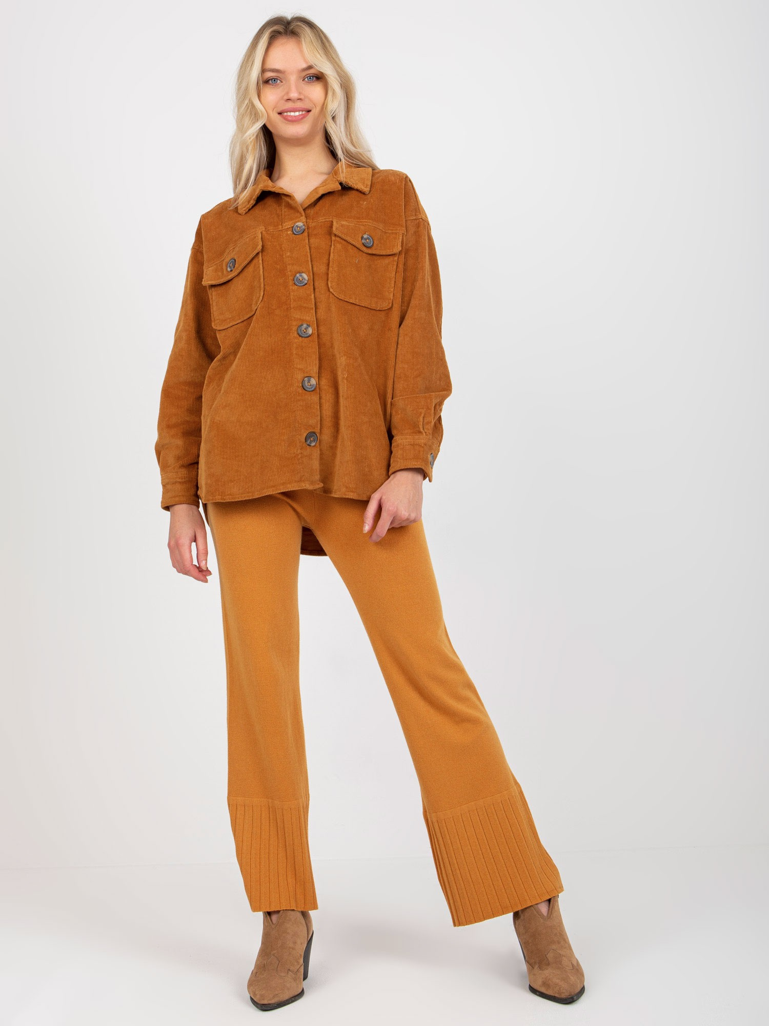 Svetlohnedá menčestrová košeľa -D60002M11008C2-light brown Veľkosť: M