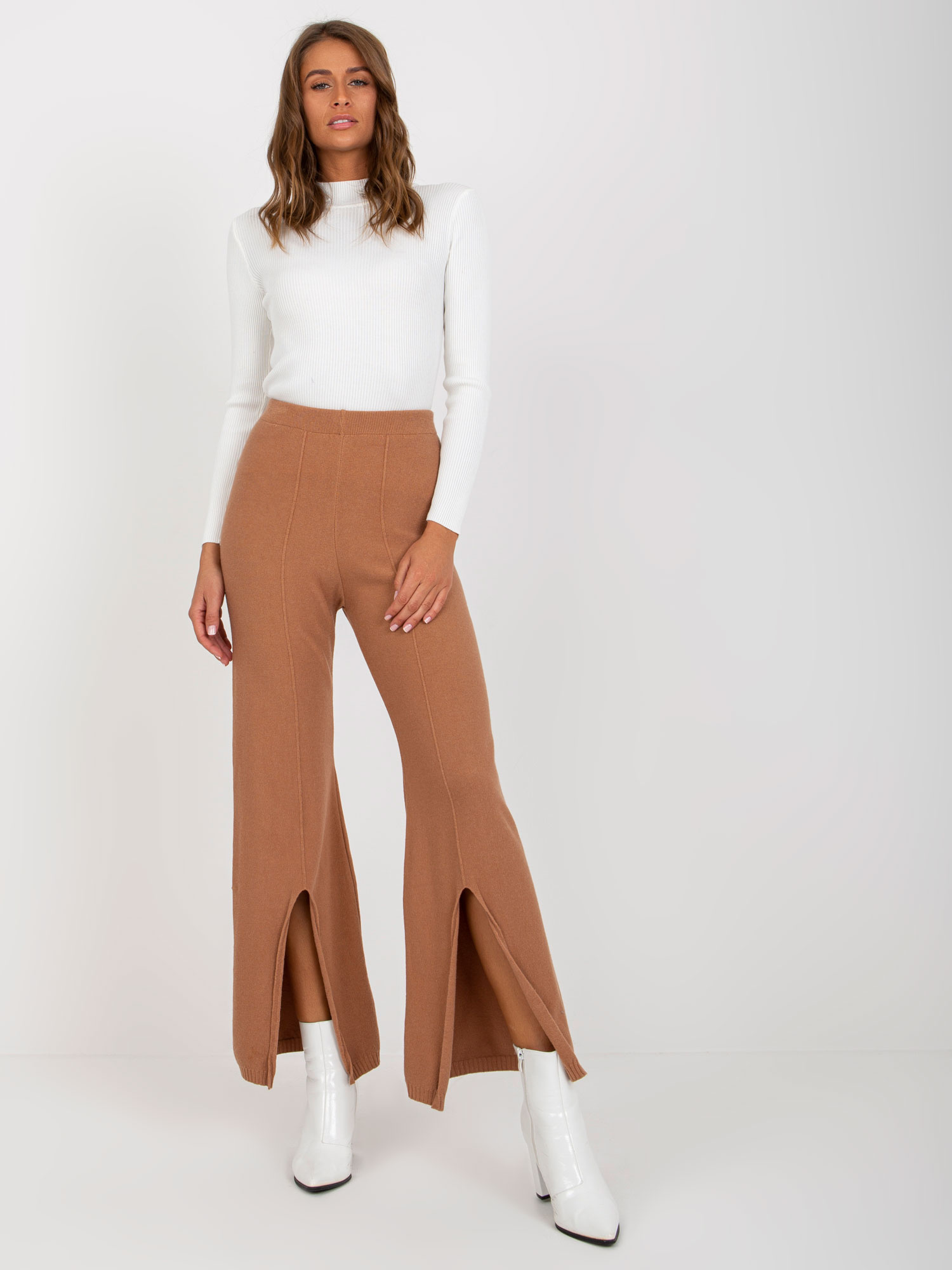 Hnedé zvonové nohavice s rozparkom -VI-SP-20271.97-camel Veľkosť: ONE SIZE