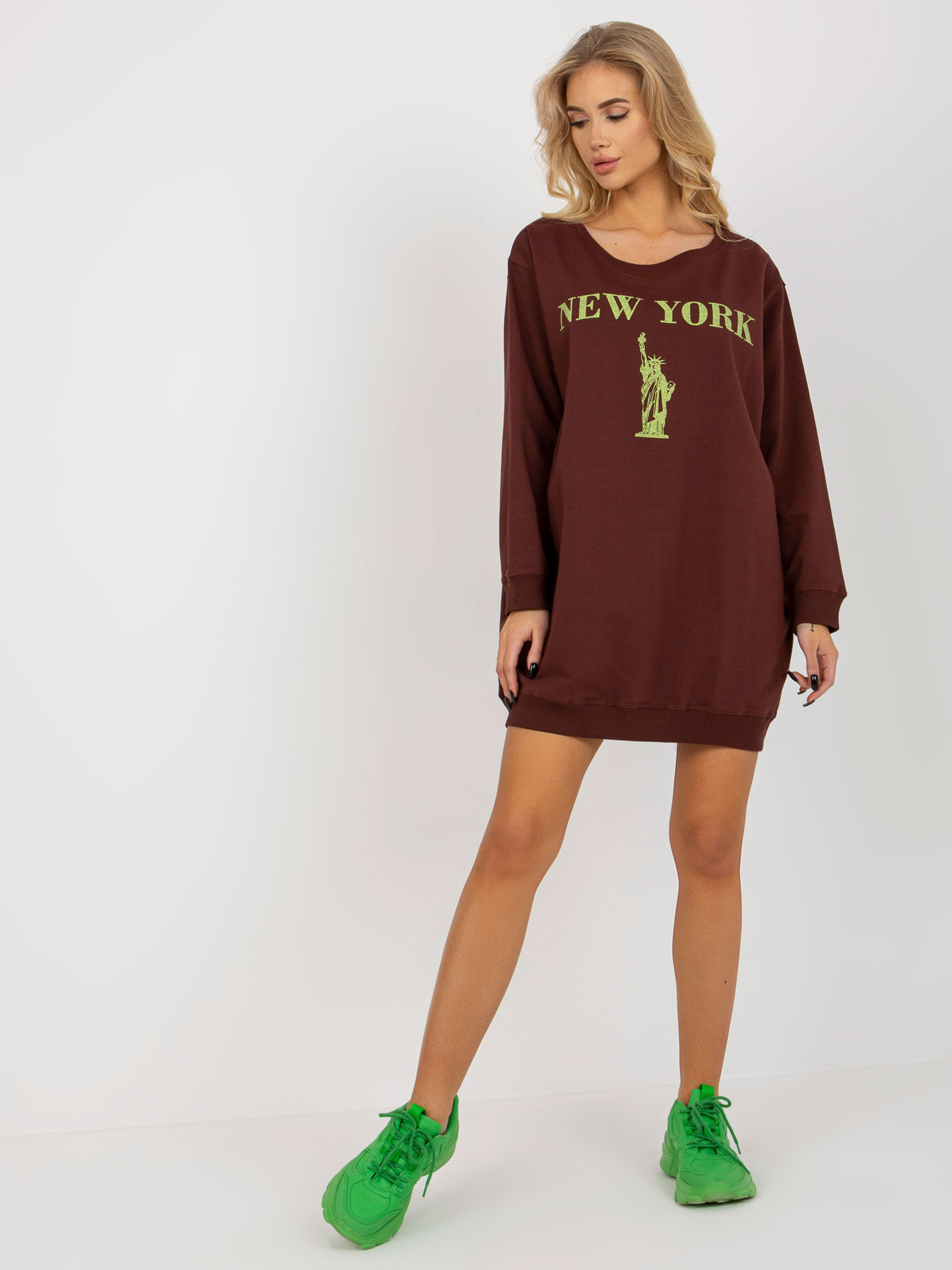 Tmavohnedé mikinové šaty s potlačou VI-BL-3212.15X-dark brown Veľkosť: ONE SIZE