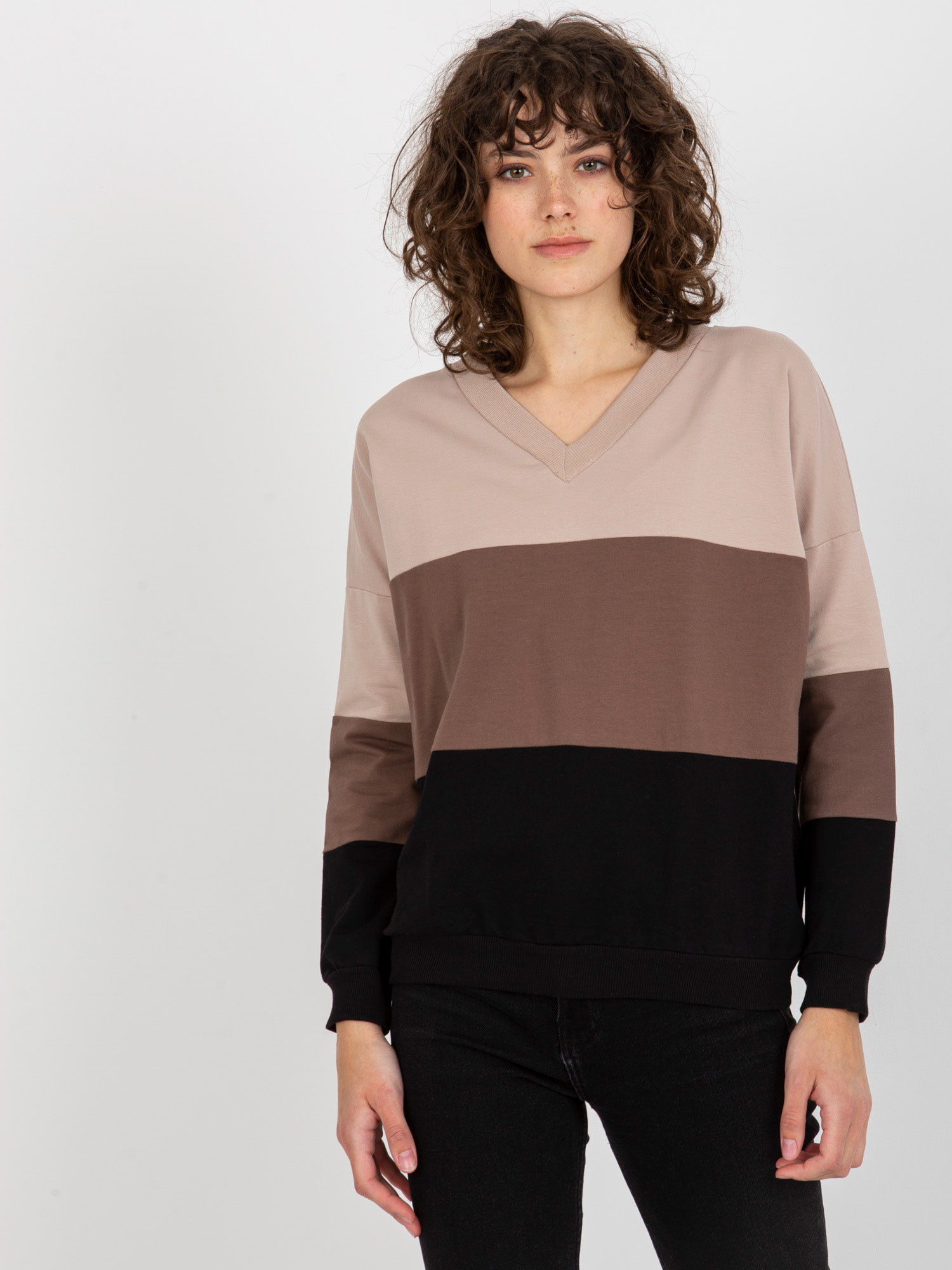 Trojfarebný sveter - béžová/hnedá/čierna -RV-BL-8328.34X-multicol Veľkosť: S/M