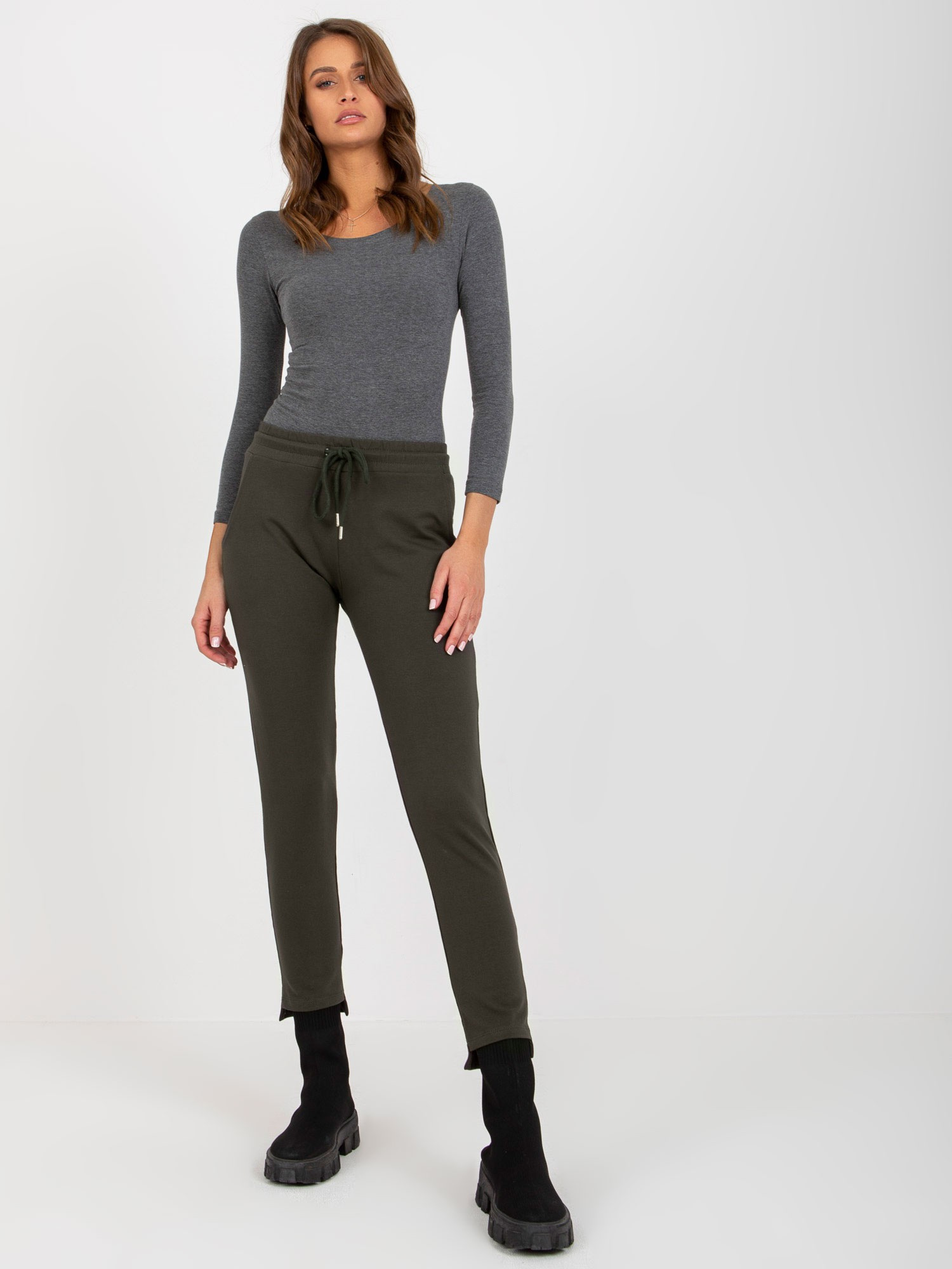 Khaki basic tepláky s vreckami RV-DR-8380.25P-khaki Veľkosť: L/XL