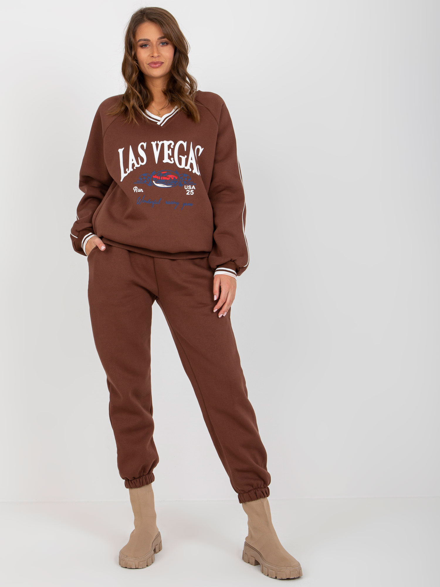 Hnedá pohodlná teplákovka Las Vegas -EM-KMPL-769.19X-brown Veľkosť: ONE SIZE