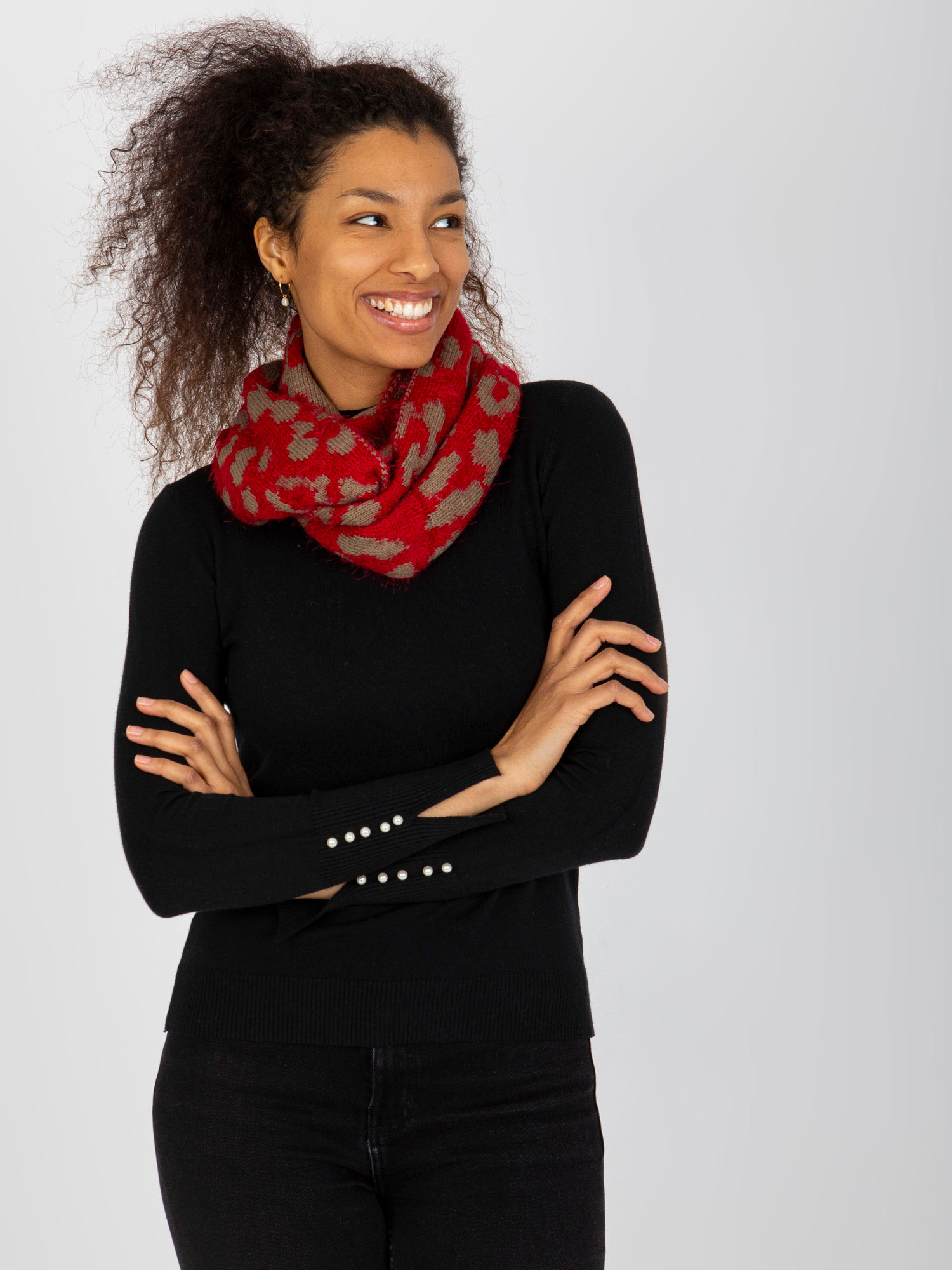 Červený komínový šál so vzorom AT-KM-ENEC-B63-1.44P-red Veľkosť: ONE SIZE