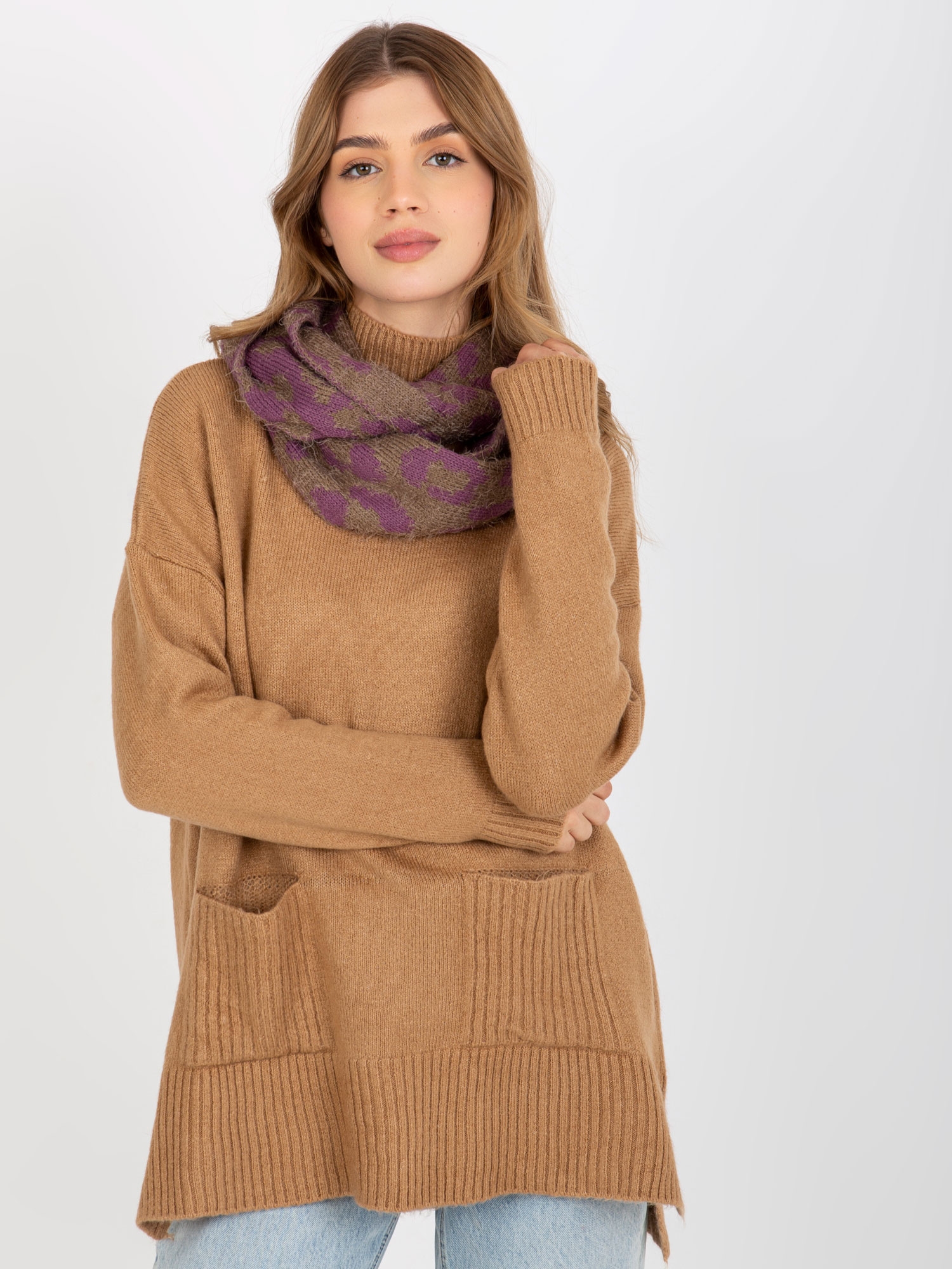 Tmavobéžový komínový šál so vzorom AT-KM-ENEC-B63-1.44P-dark beige Veľkosť: ONE SIZE