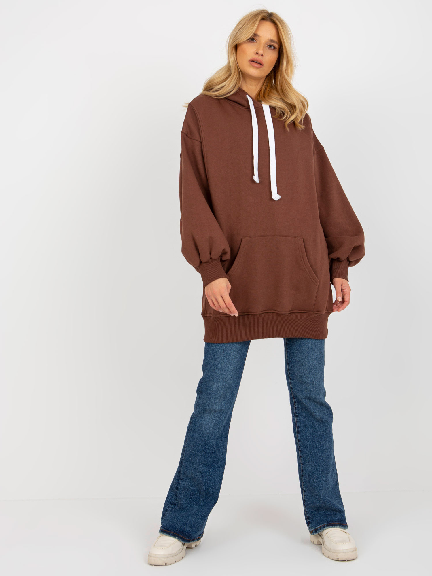 Tmavohnedá dlhá mikina s kapucňou EM-BL-694.20X-dark brown Veľkosť: ONE SIZE