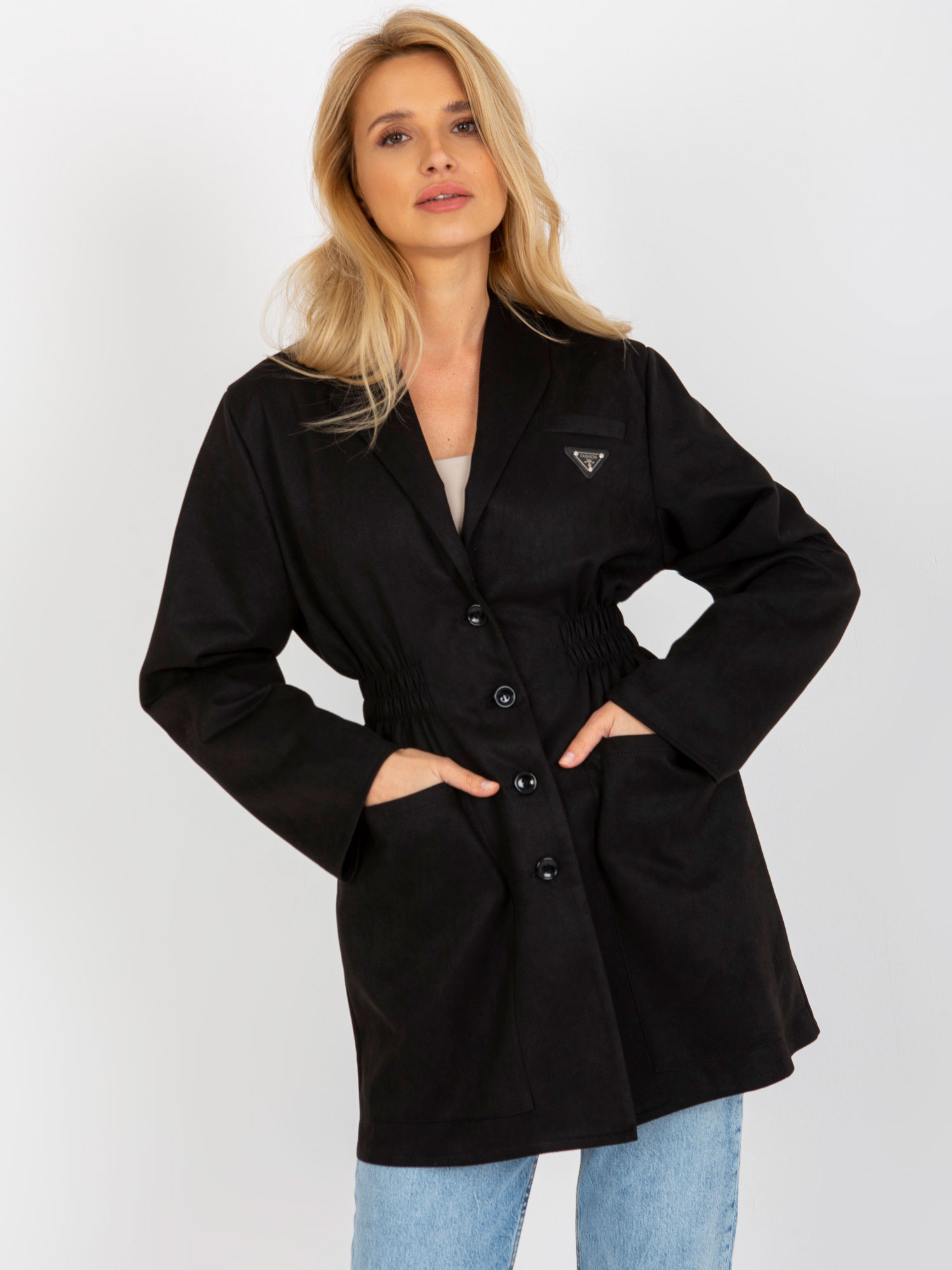 Čierne sako s gumou v páse LK-PL-509128.19-black Veľkosť: ONE SIZE