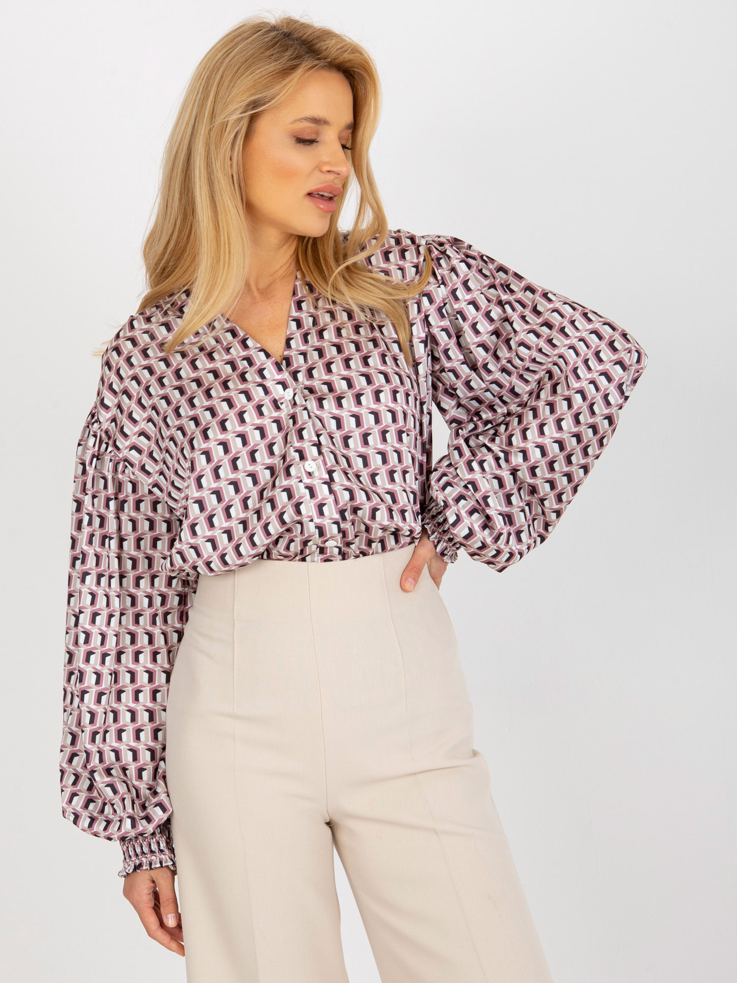 Bielo-ružová košeľa so vzorom -LK-KS-509017-1.97-white-pink Veľkosť: L/XL