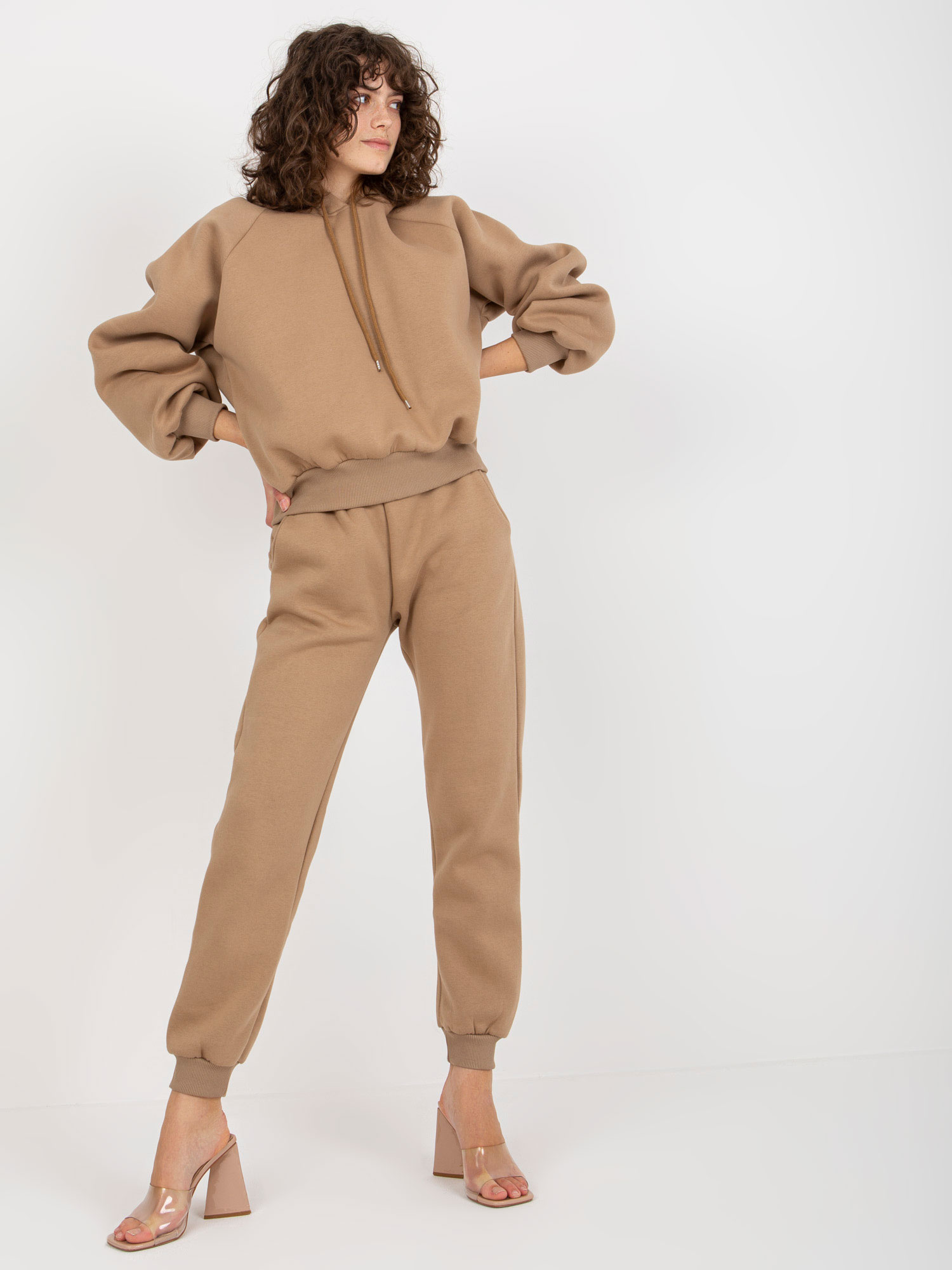 Tmavobéžová dámska tepláková súprava EM-KMPL-659.32-dark beige Veľkosť: ONE SIZE