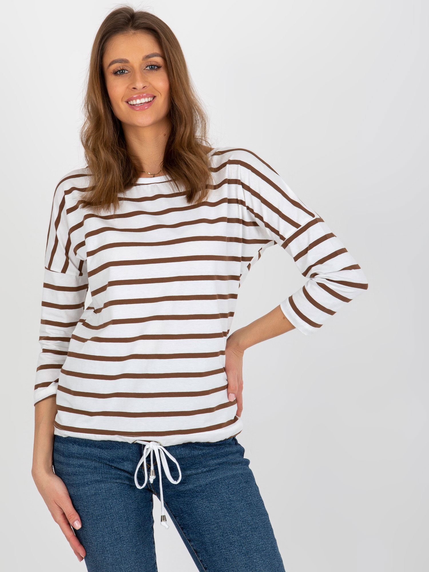 Smotanová pruhovaná blúzka so šnúrkami RV-BZ-8566.30X-ecru Veľkosť: S