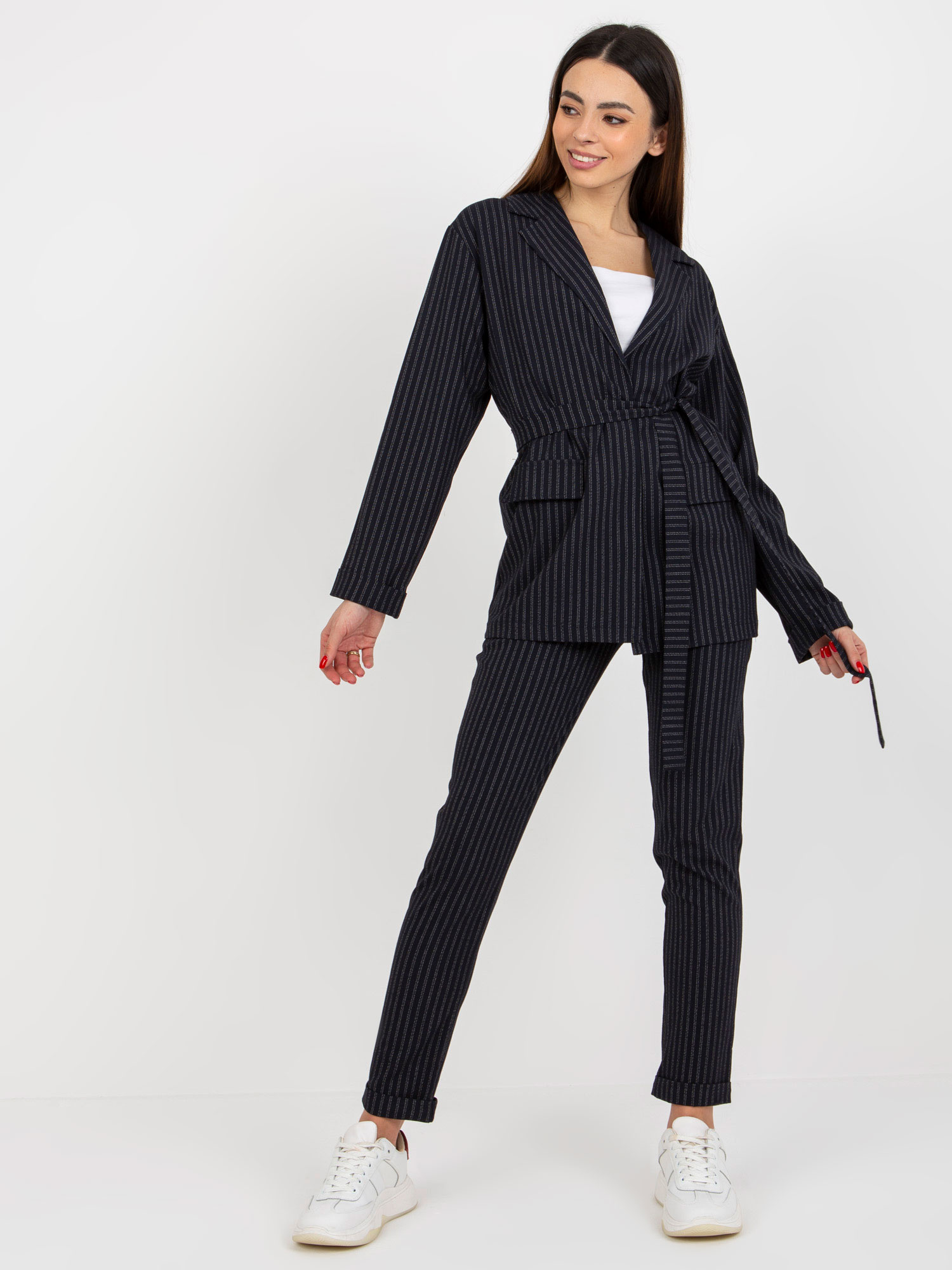 Tmavomodré pruhované sako s opaskom -LK-MA-507690.38X-navy Veľkosť: 38