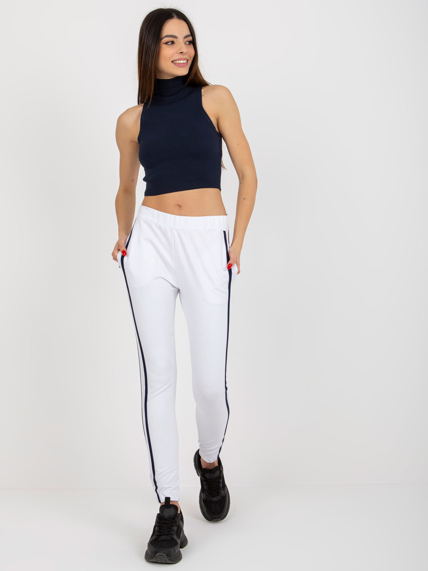 Biele tepláky s pruhmi -LO-DR-LK-238.09-white Veľkosť: XL