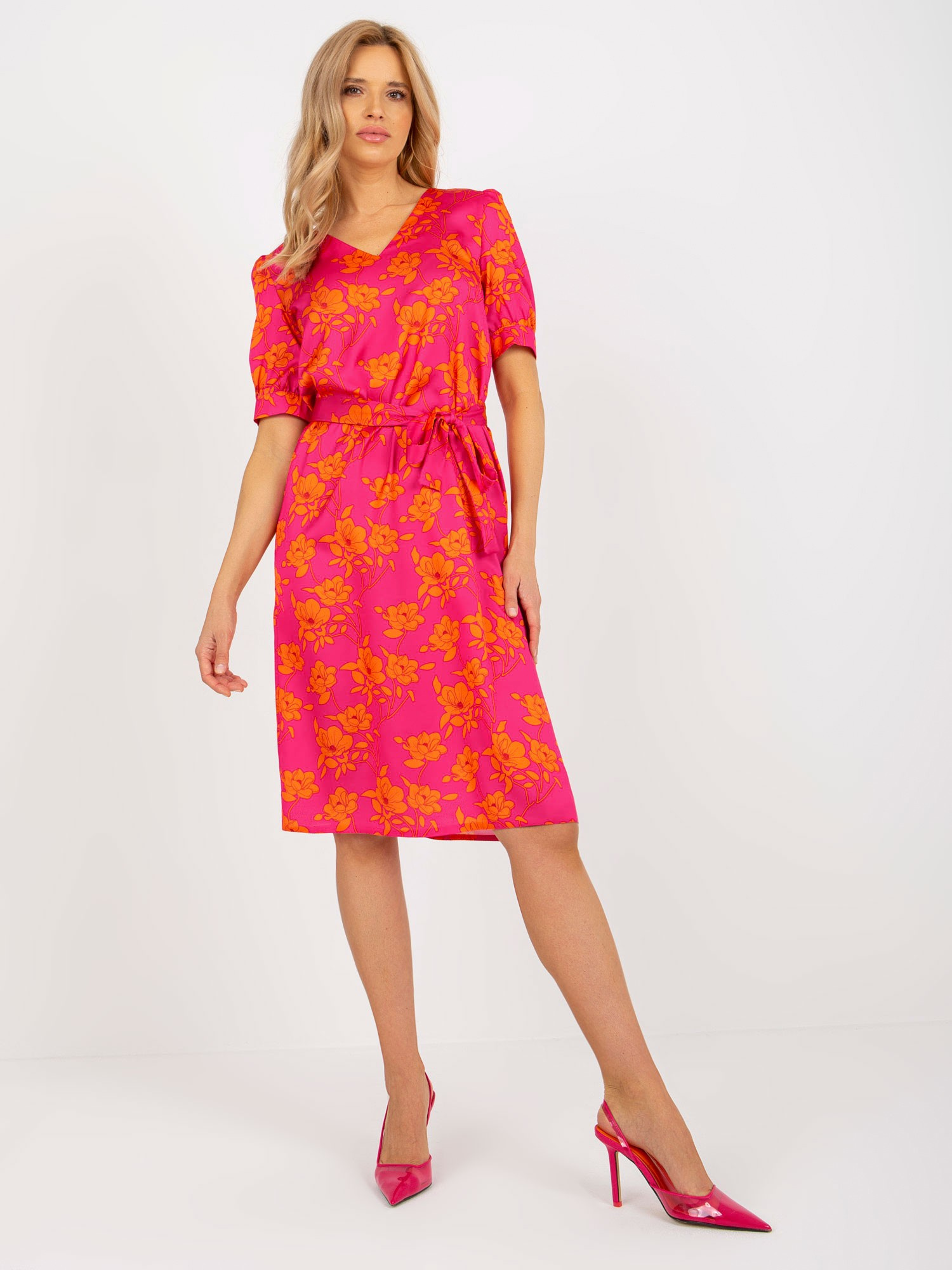 Fuchsiové kvetinové midi šaty LK-SK-508948.78-fuchsia Veľkosť: S/M