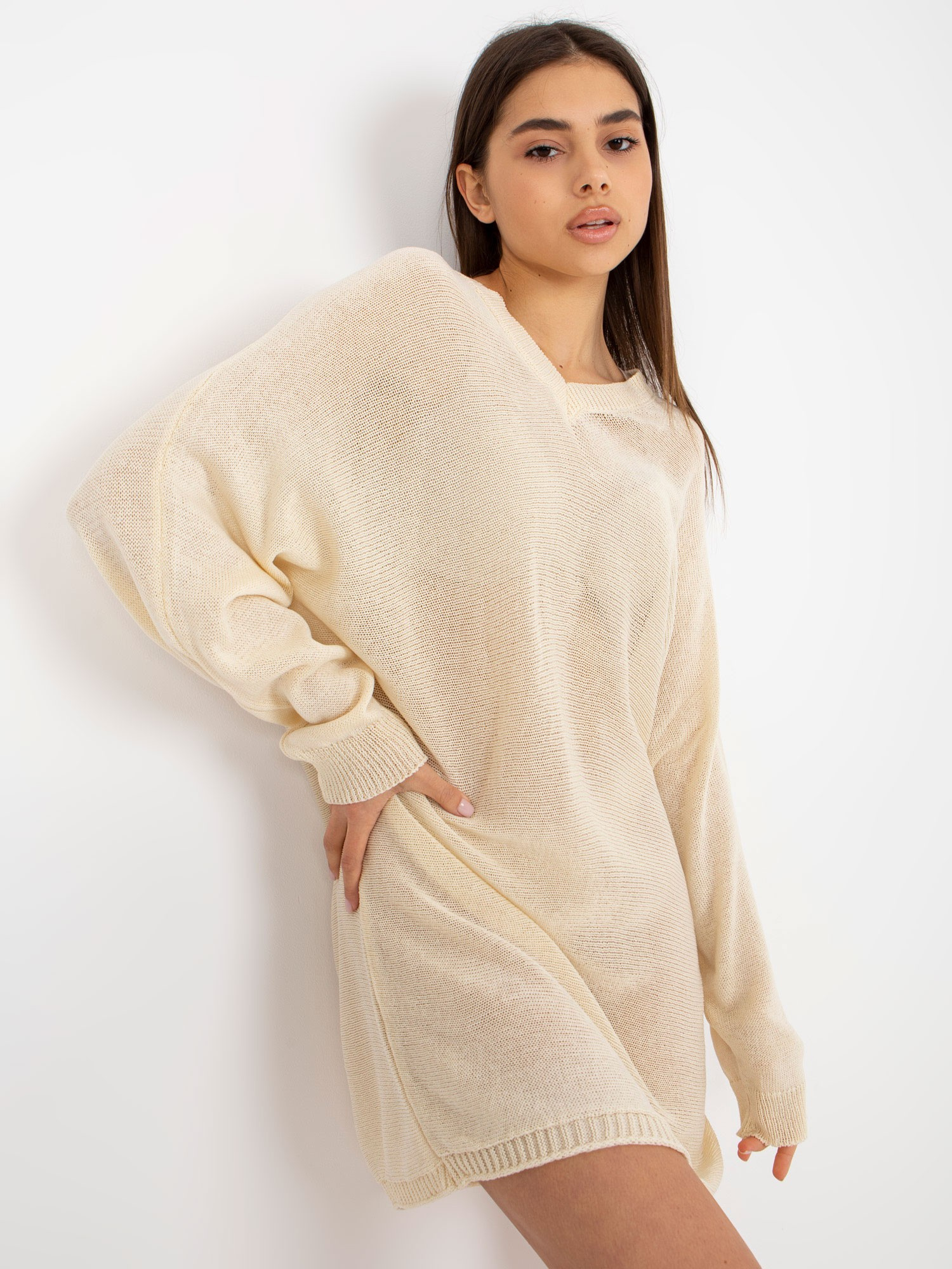 Svetlobéžové voľné svetrové šaty -BA-SW-C1001.57P-beige Veľkosť: ONE SIZE
