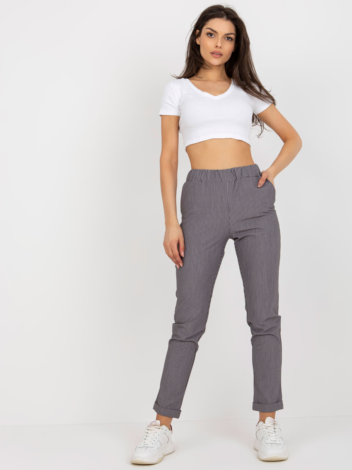 Sivé dámske pruhované nohavice LK-SP-506616-2.26X-grey Veľkosť: 42
