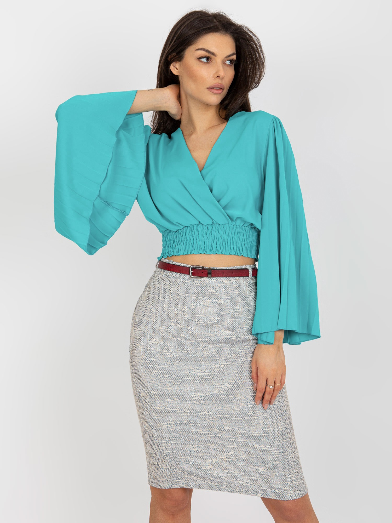 Tyrkysová elegantná blúzka s obálkovým výstrihom -DHJ-BZ-16503.30X-modrá Veľkosť: ONE SIZE