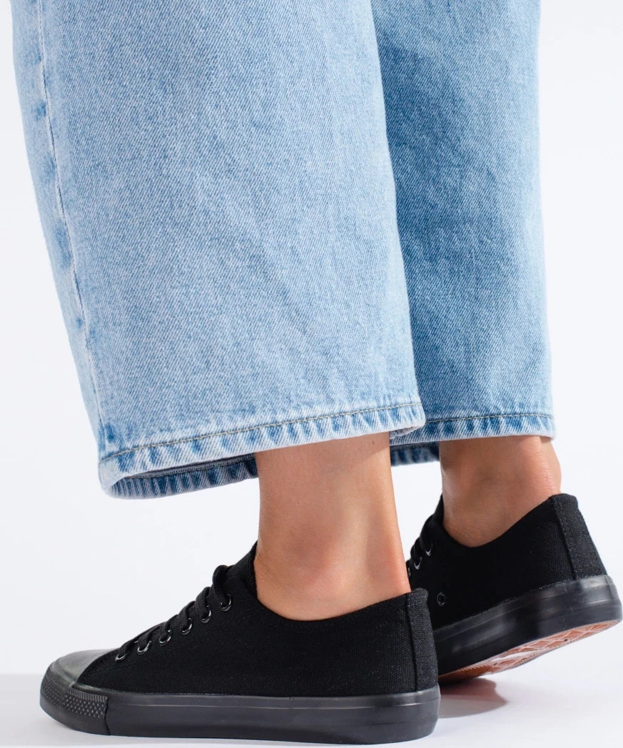 KLASICKÉ ČIERNE TENISKY LD8A07B/B Veľkosť: 37