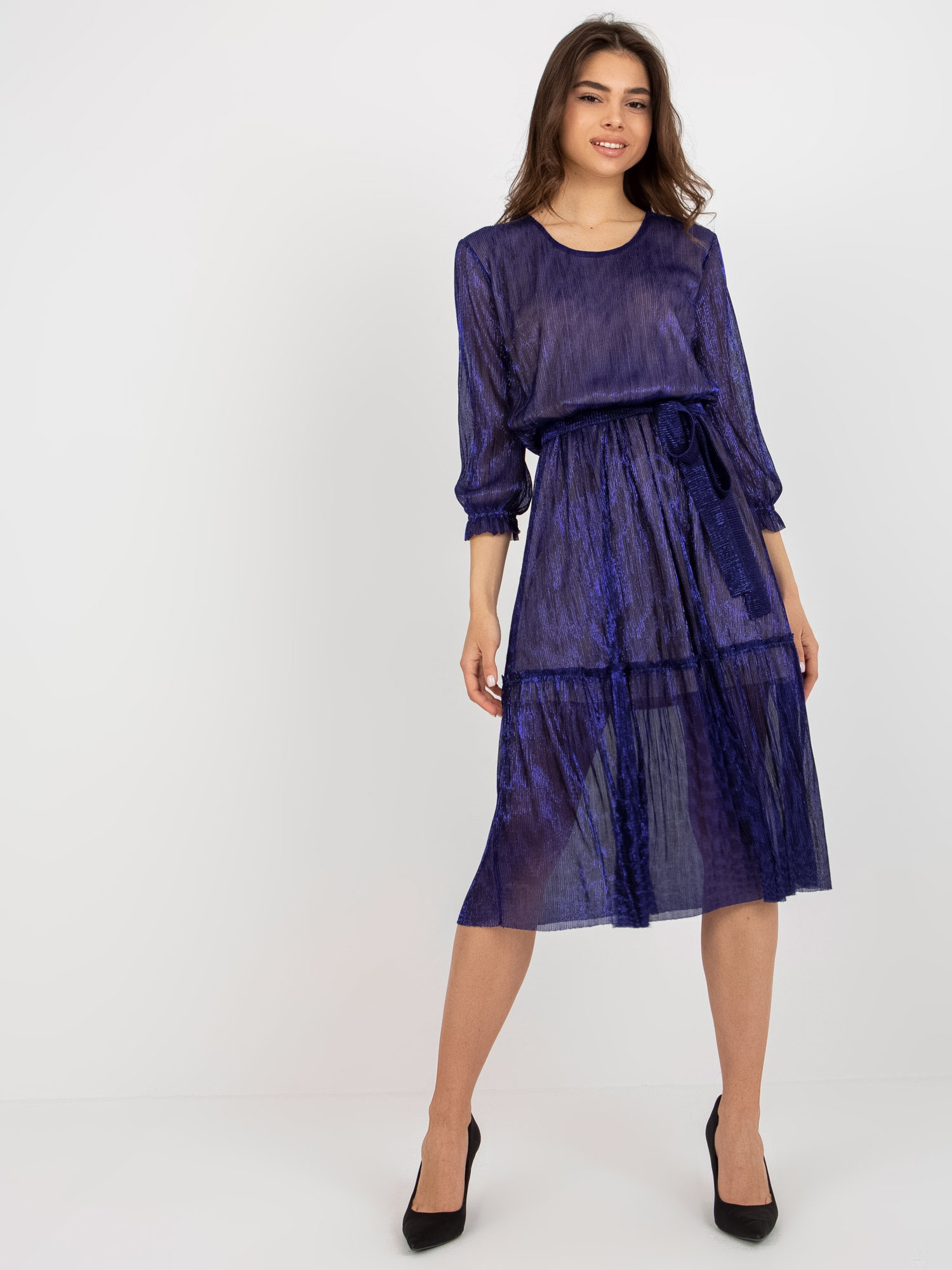 Tmavomodré lesklé midi šaty s volánom LK-SK-507532.17P-dark blue Veľkosť: 36