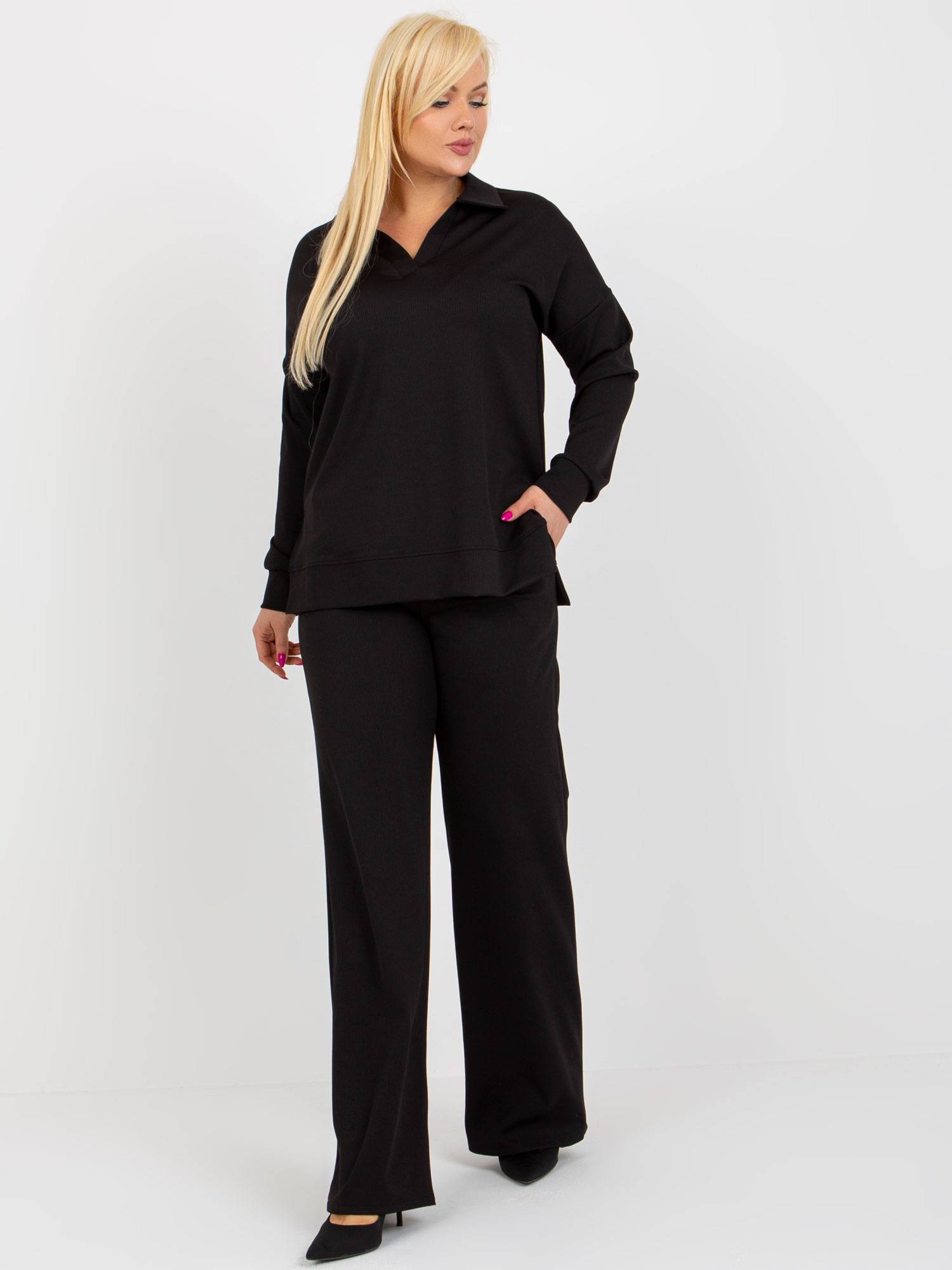 Čierna tepláková súprava so širokými nohavicami LK-KMPL-509263.11P-black Veľkosť: M/L