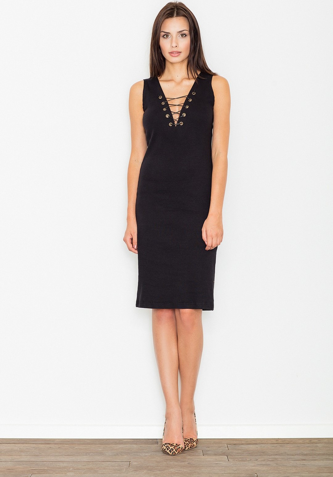 Čierne letné šaty s nezávislým výstrihom M487 Black Veľkosť: L/XL