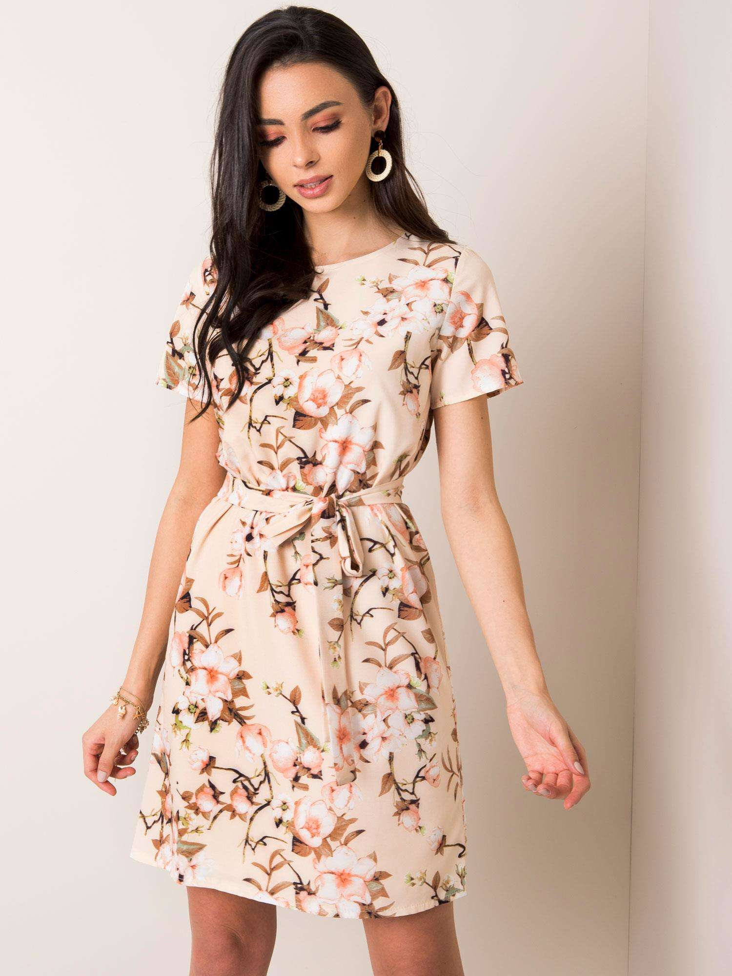 Dámske béžové šaty s opaskom a motívom kvetín LK-SK-507670.56-beige Veľkosť: 36