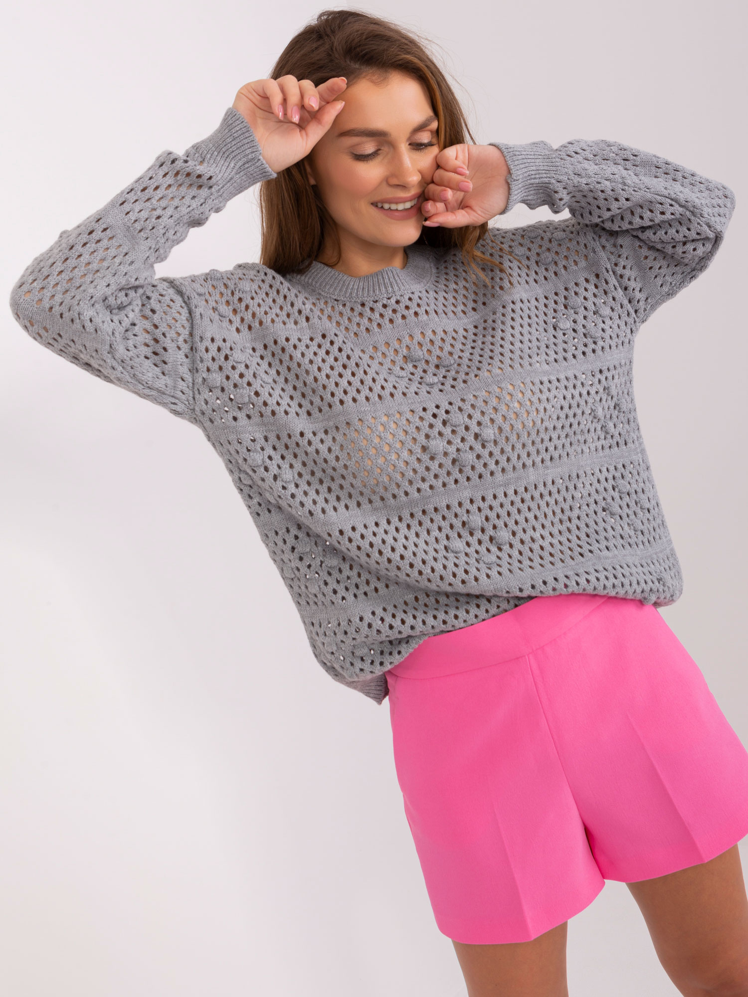 Sivý háčkovaný sveter BA-SW-9007.85P-grey Veľkosť: ONE SIZE