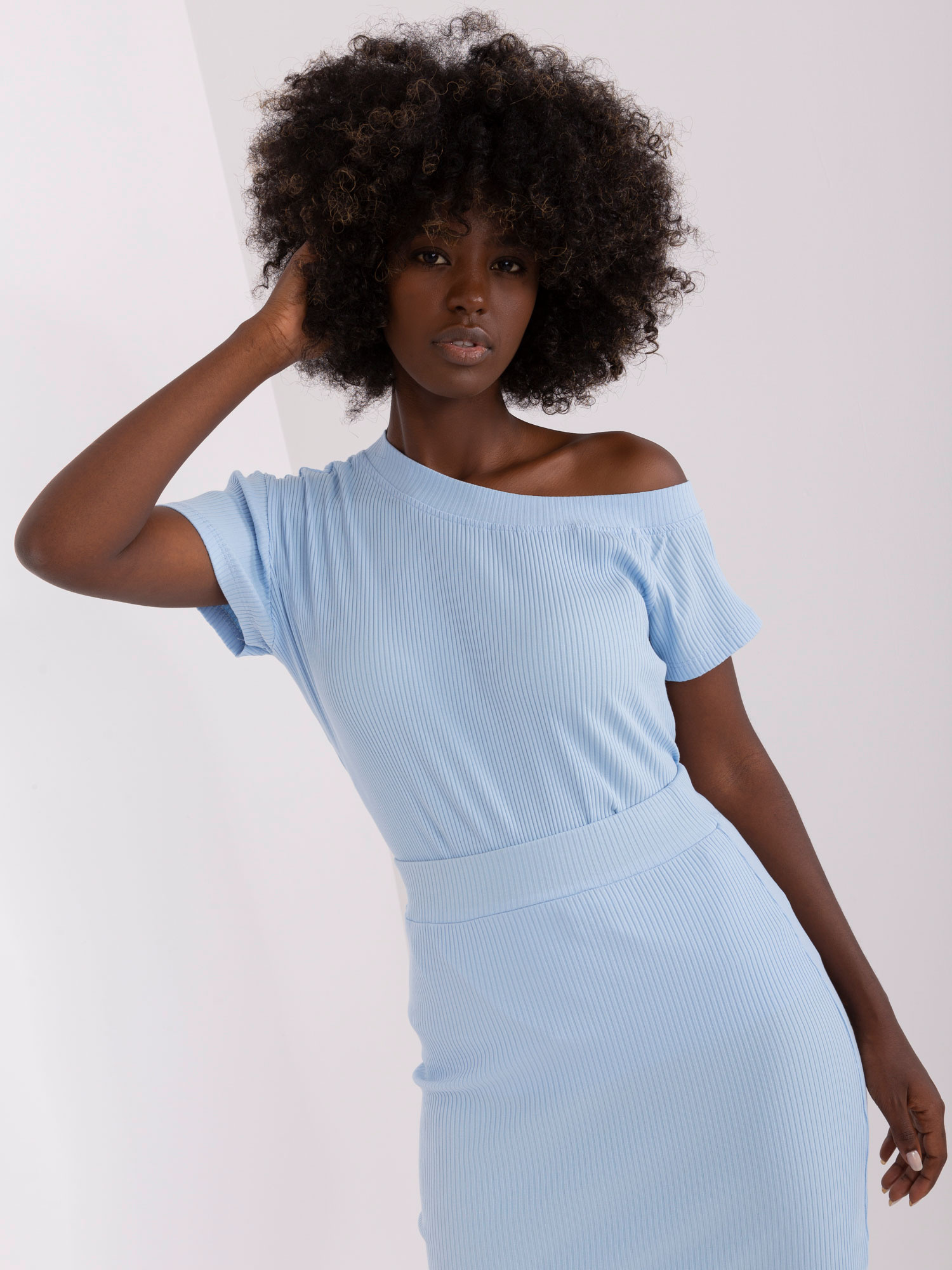 Svetlomodré tričko s krátkym rukávom RVRV-BZ-8932.42-light blue Veľkosť: ONE SIZE